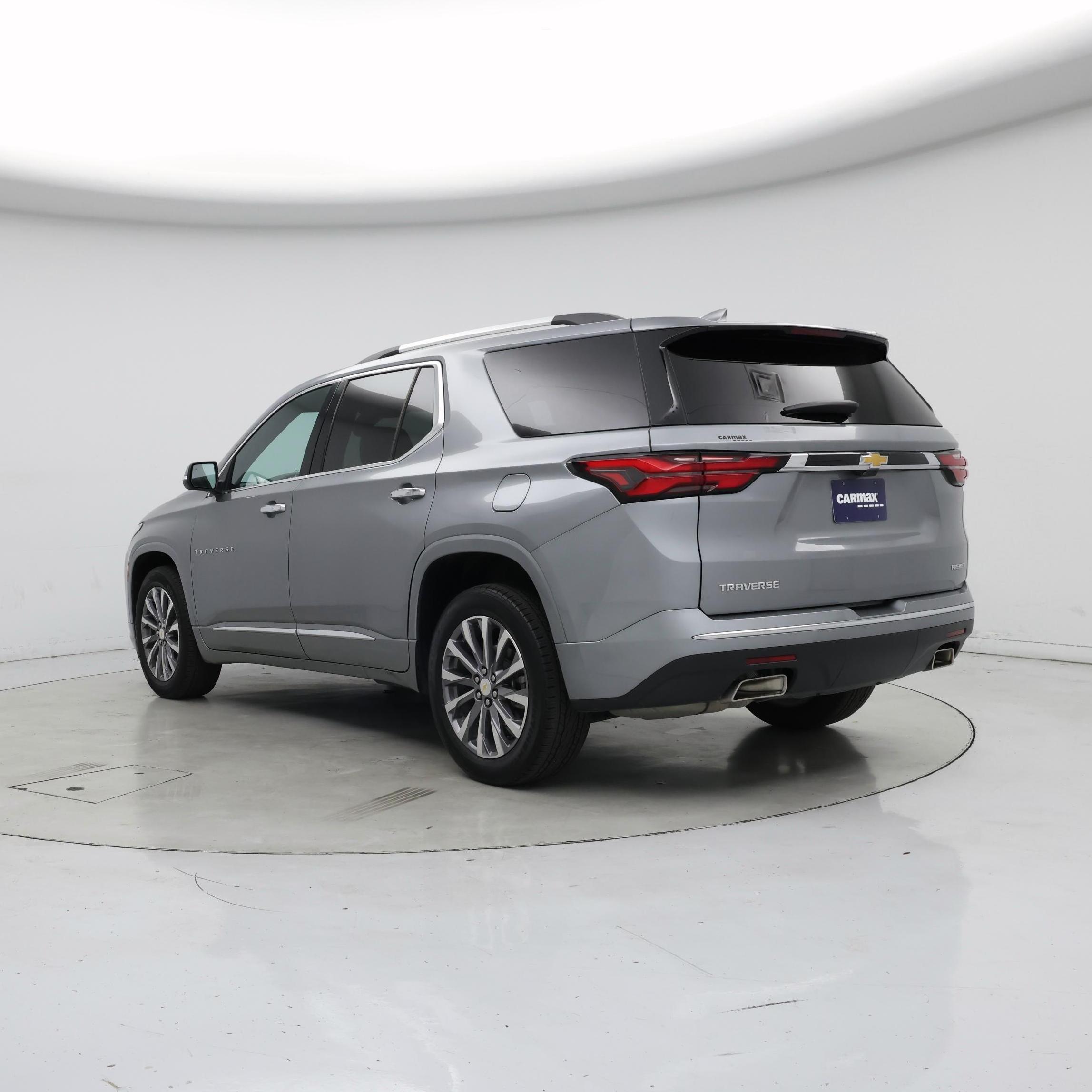 Thumbnail: 2023 Chevrolet Traverse - 2