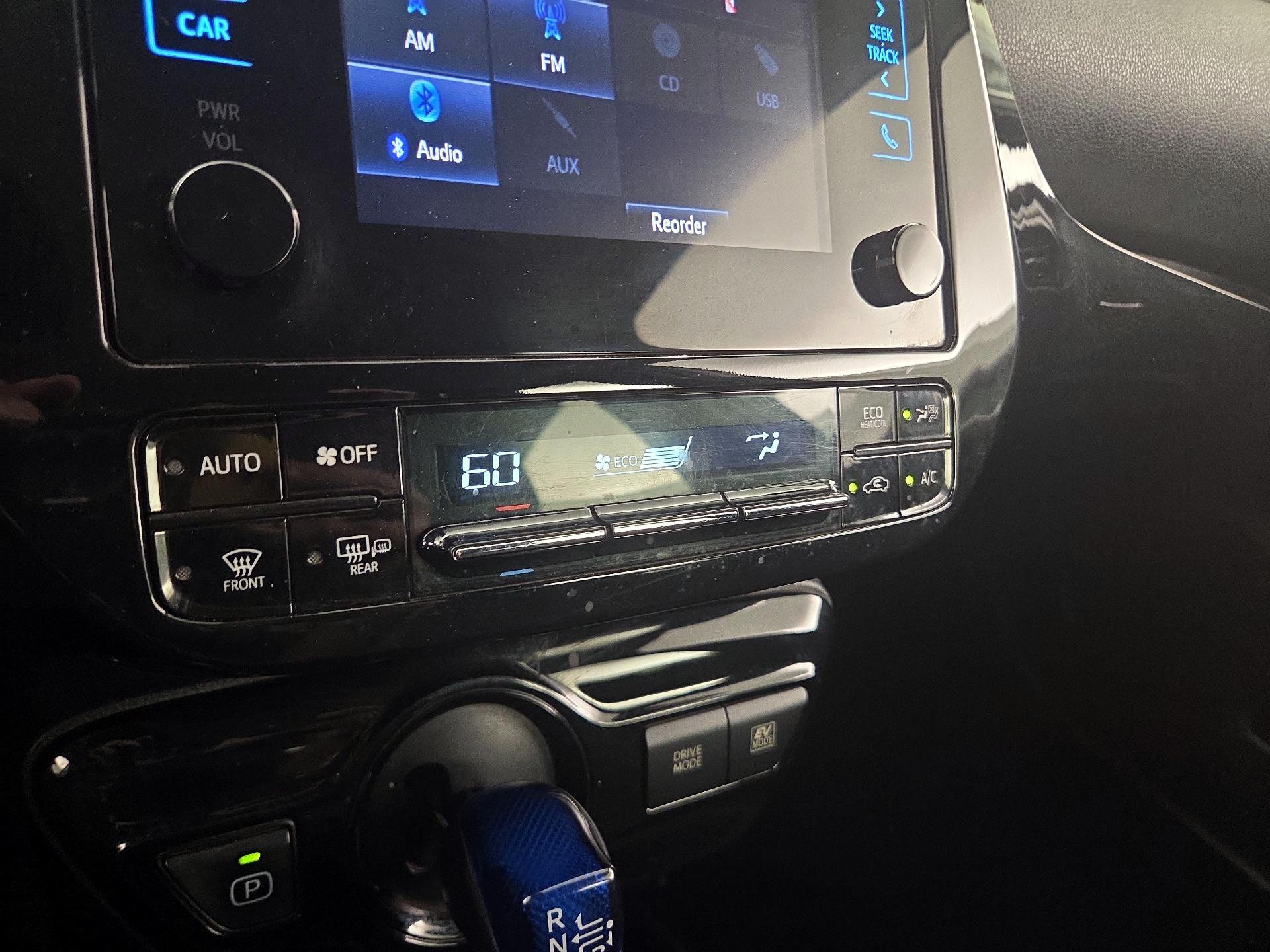 Thumbnail: 2019 Toyota Prius - 15