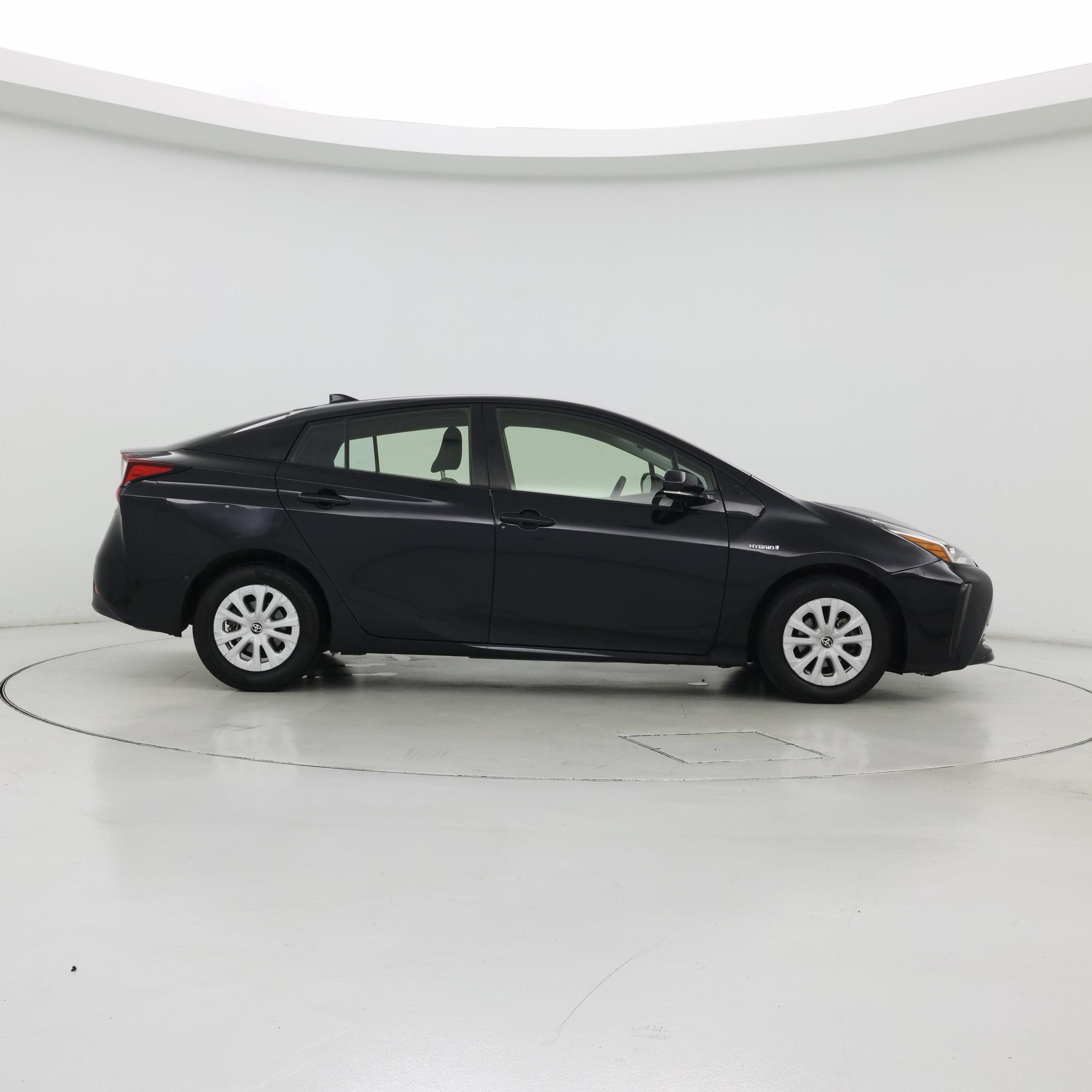 Thumbnail: 2019 Toyota Prius - 7