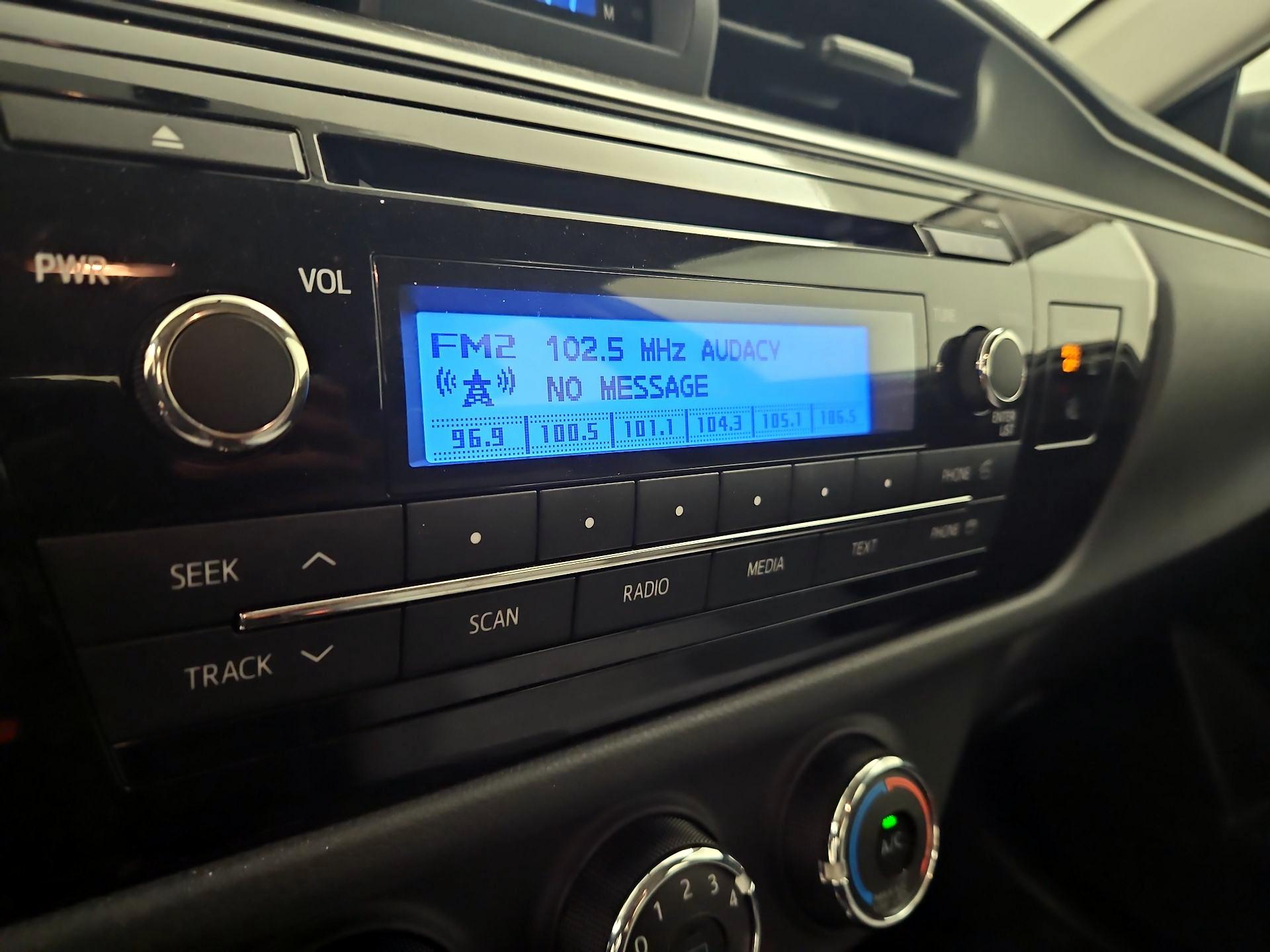 Thumbnail: 2014 Toyota Corolla - 14