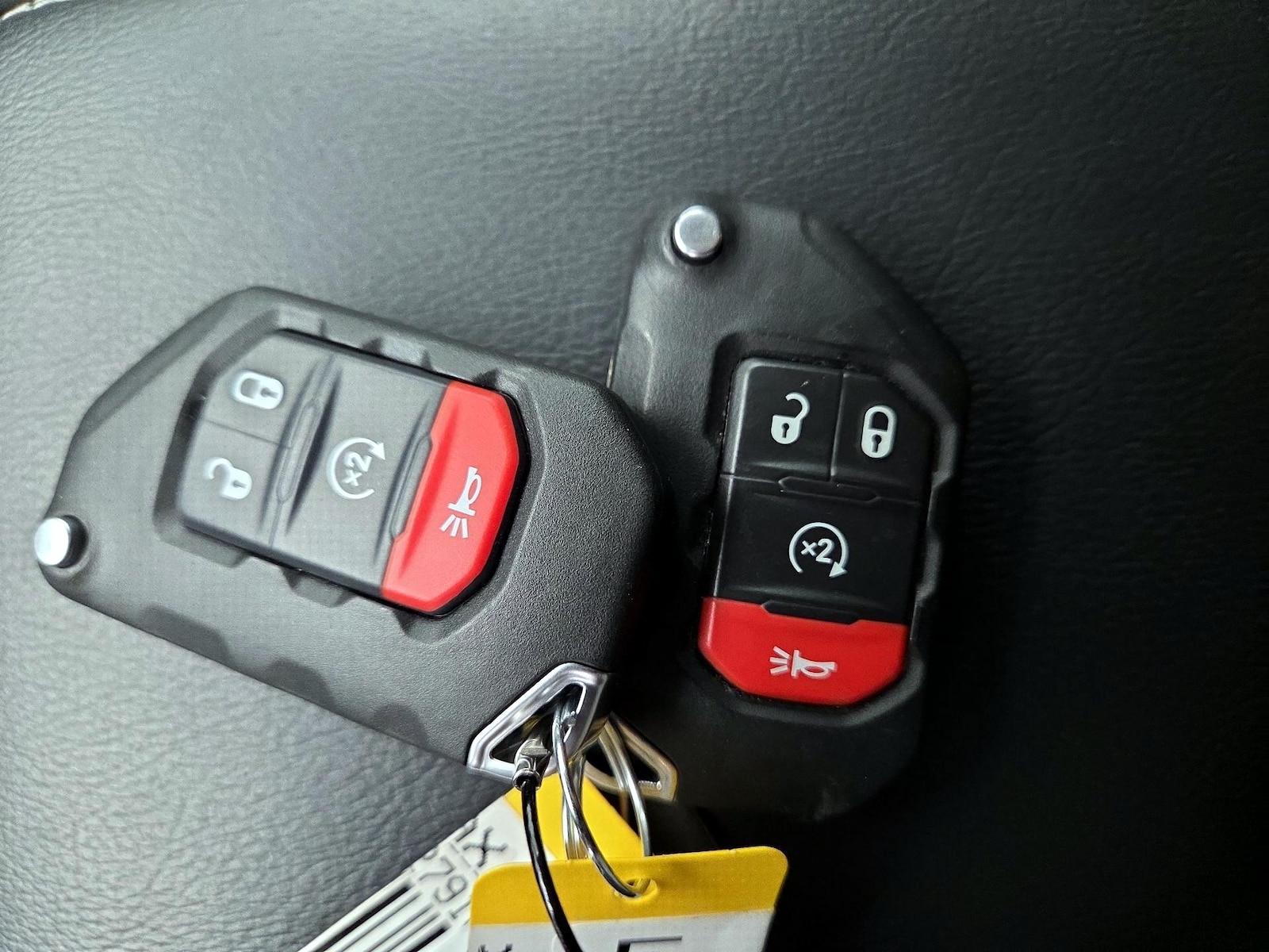 2022 Jeep Wrangler Unlimited Sahara 4XE - Photo 23