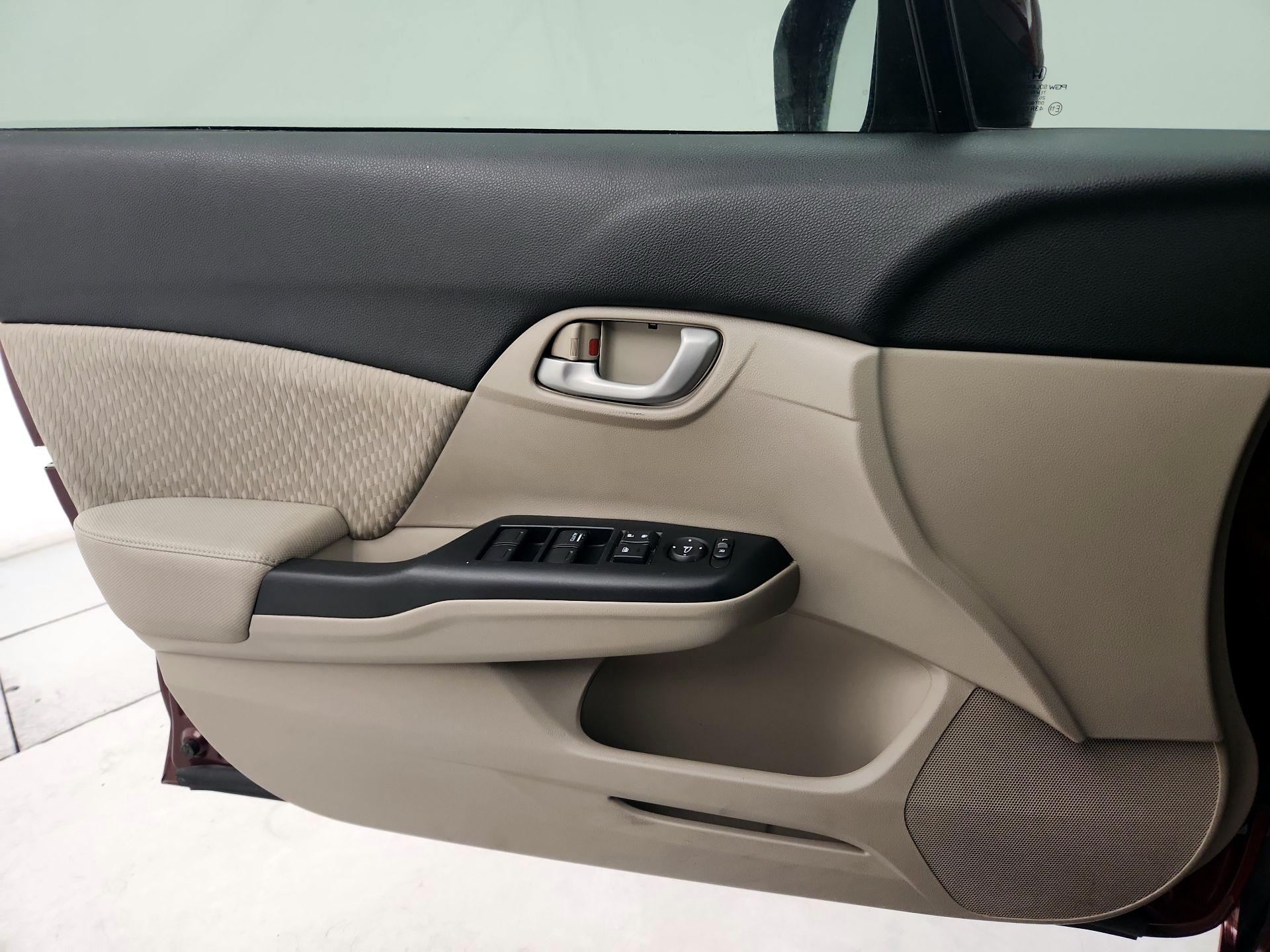 Thumbnail: 2014 Honda Civic - 12