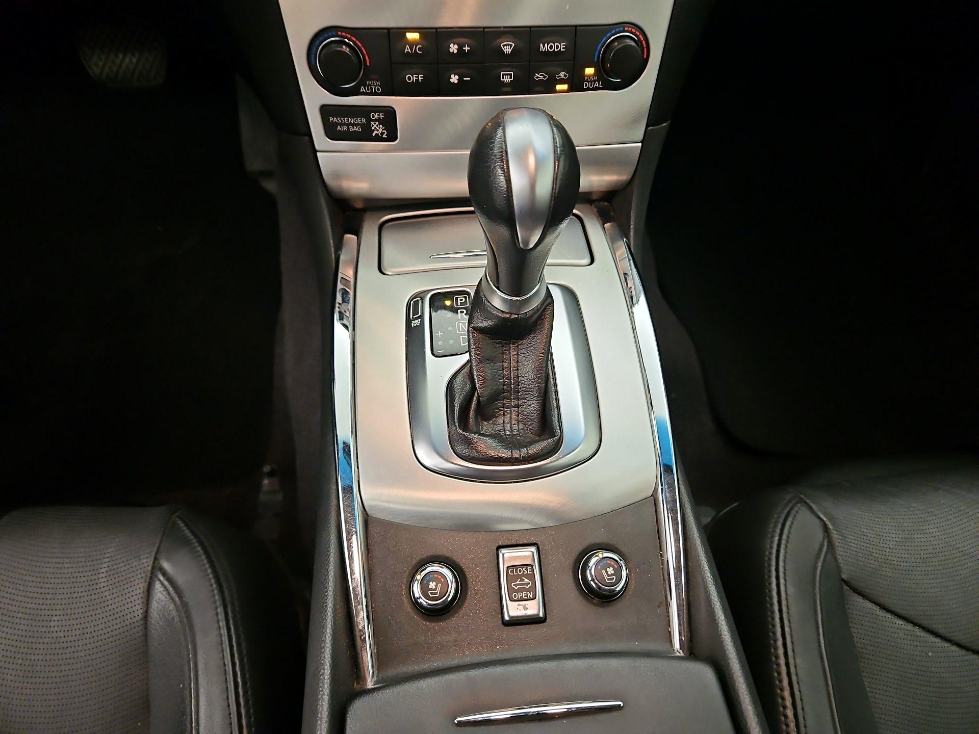 Thumbnail: 2014 INFINITI Q60 - 18
