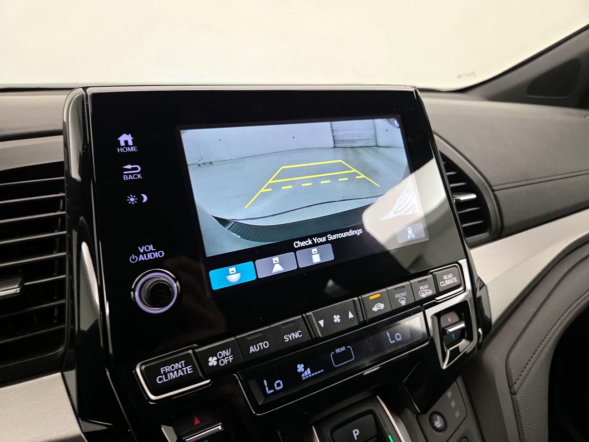 Thumbnail: 2023 Honda Odyssey - 14