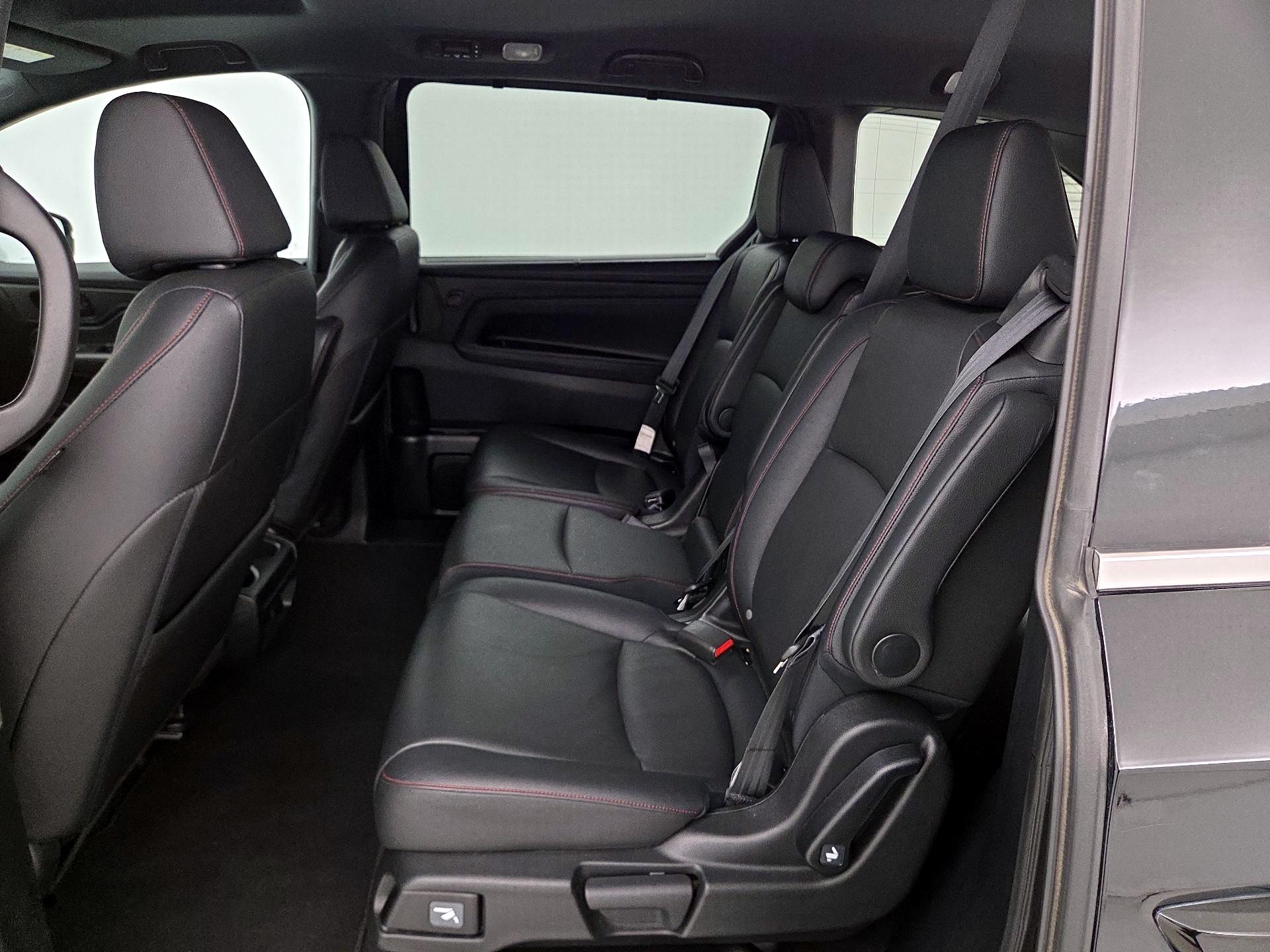Thumbnail: 2023 Honda Odyssey - 20