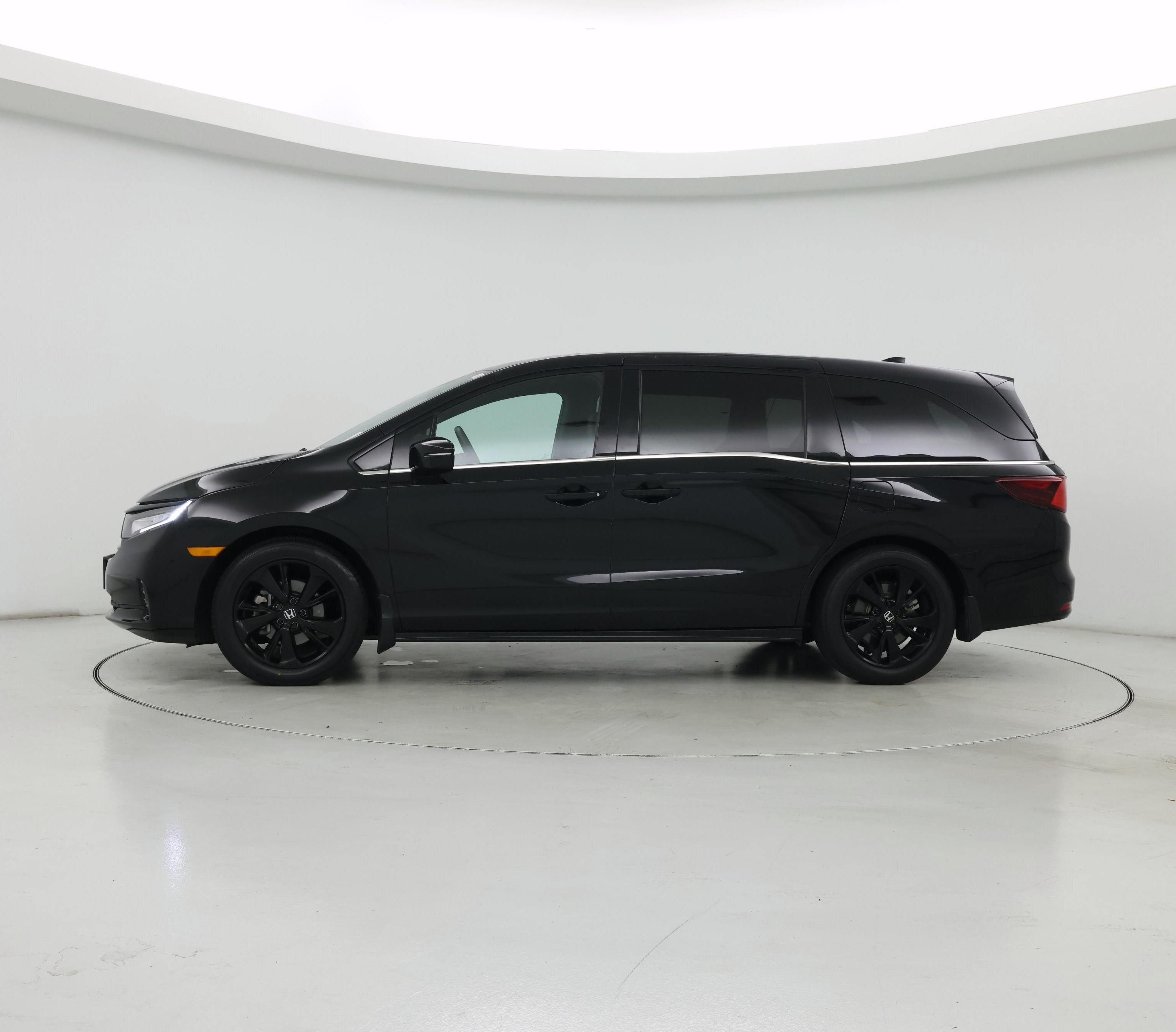 Thumbnail: 2023 Honda Odyssey - 3