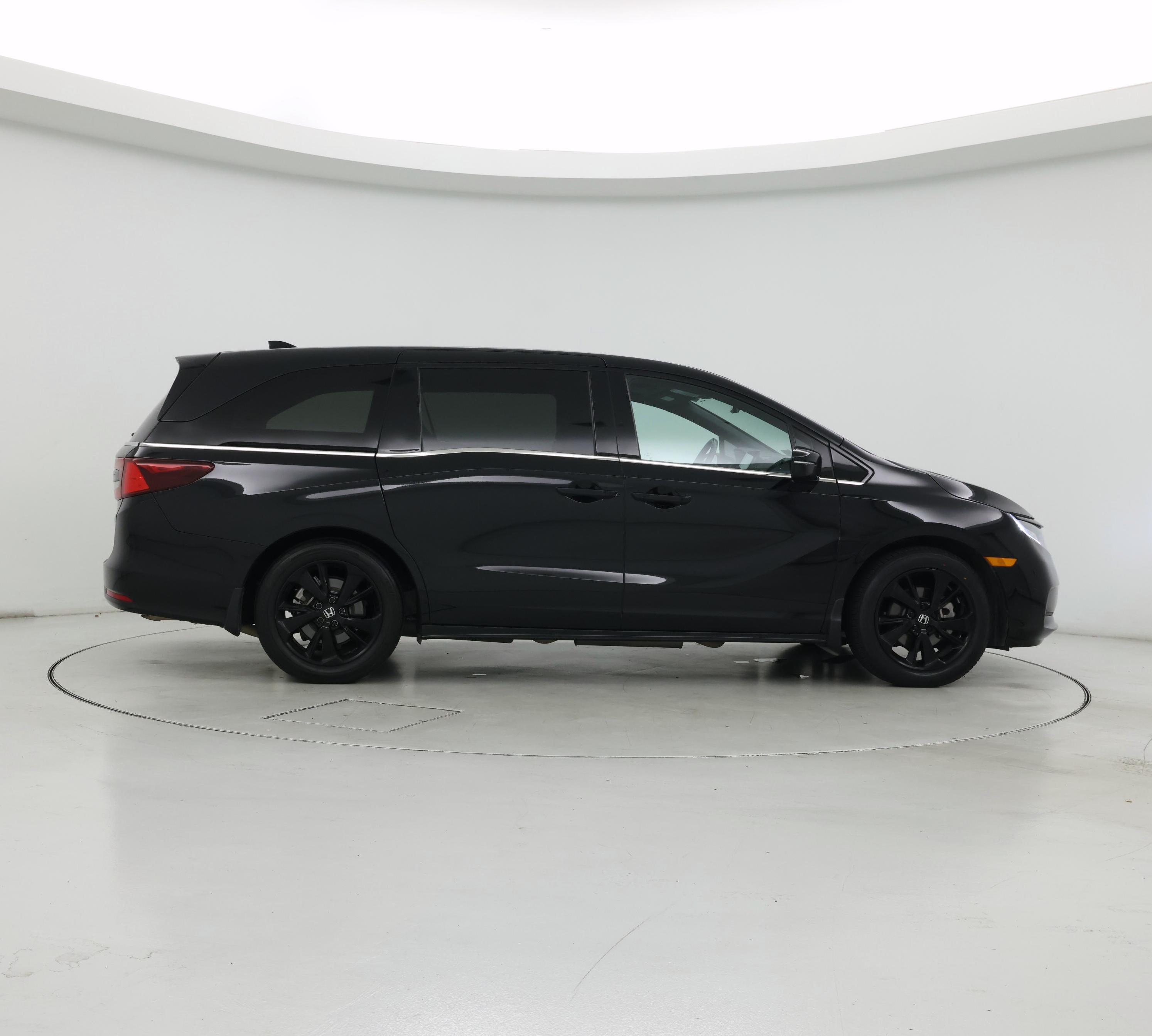 Thumbnail: 2023 Honda Odyssey - 7