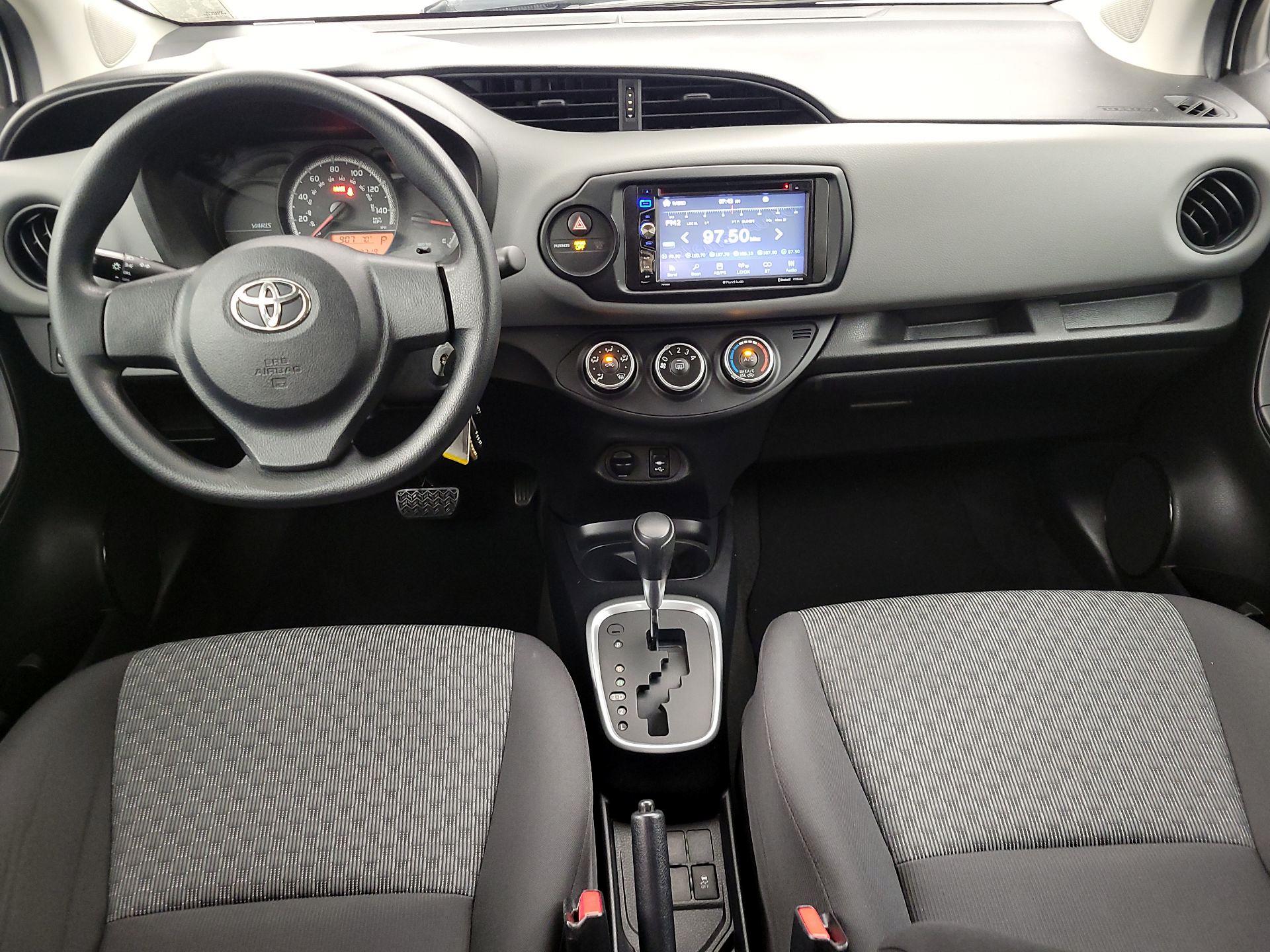 Thumbnail: 2015 Toyota Yaris - 9