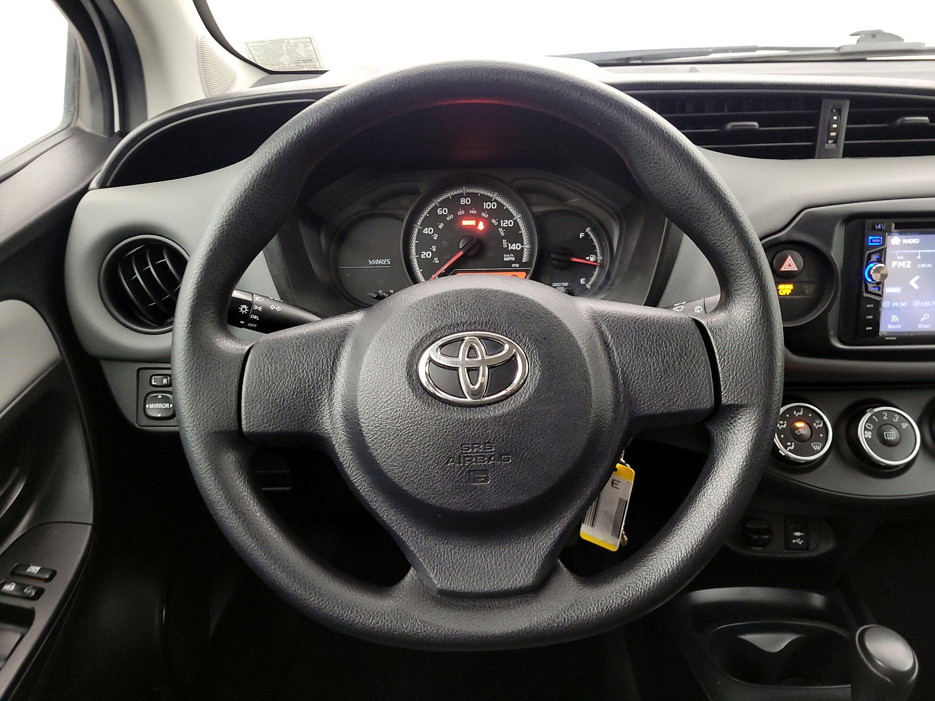 Thumbnail: 2015 Toyota Yaris - 10