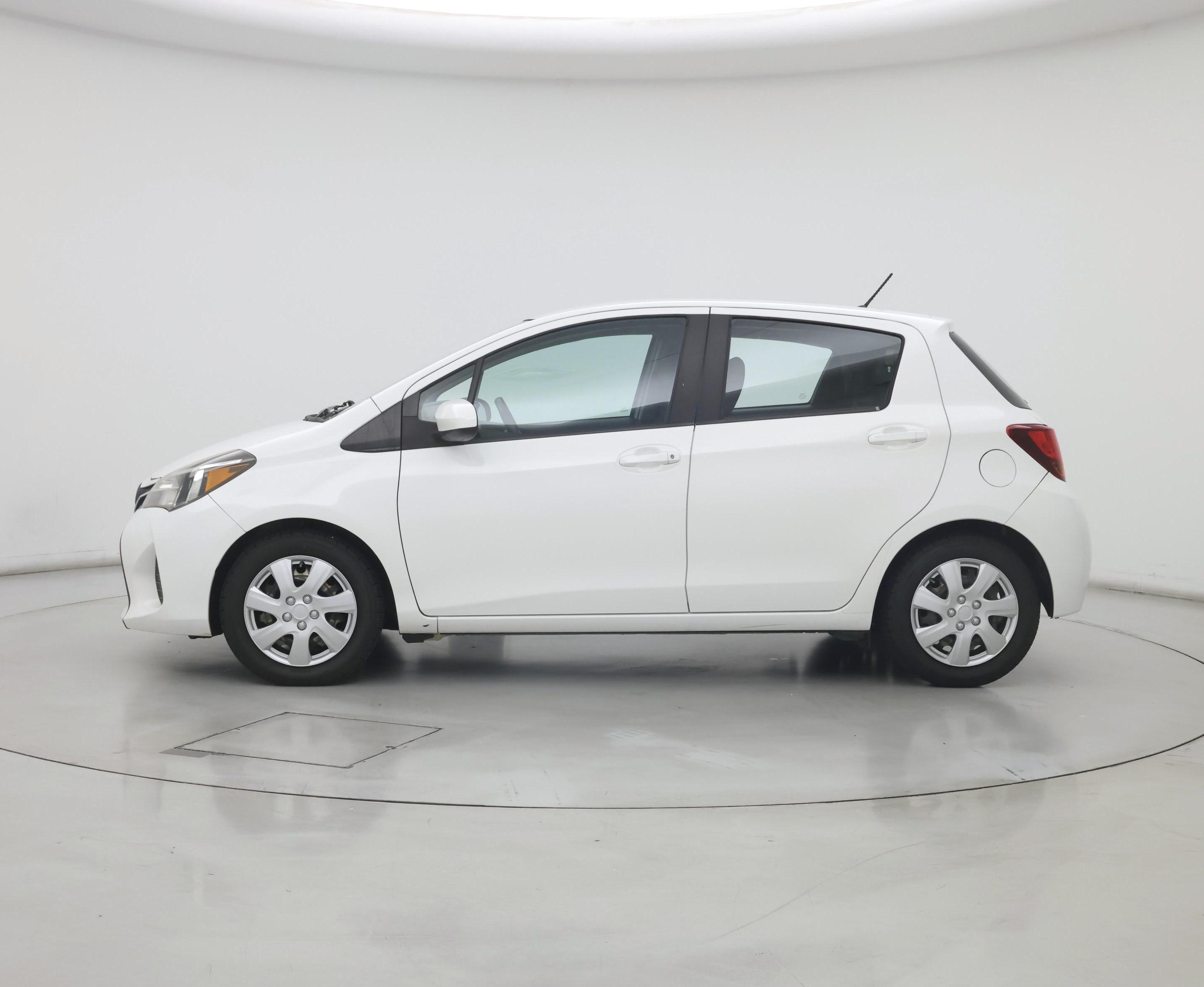Thumbnail: 2015 Toyota Yaris - 3