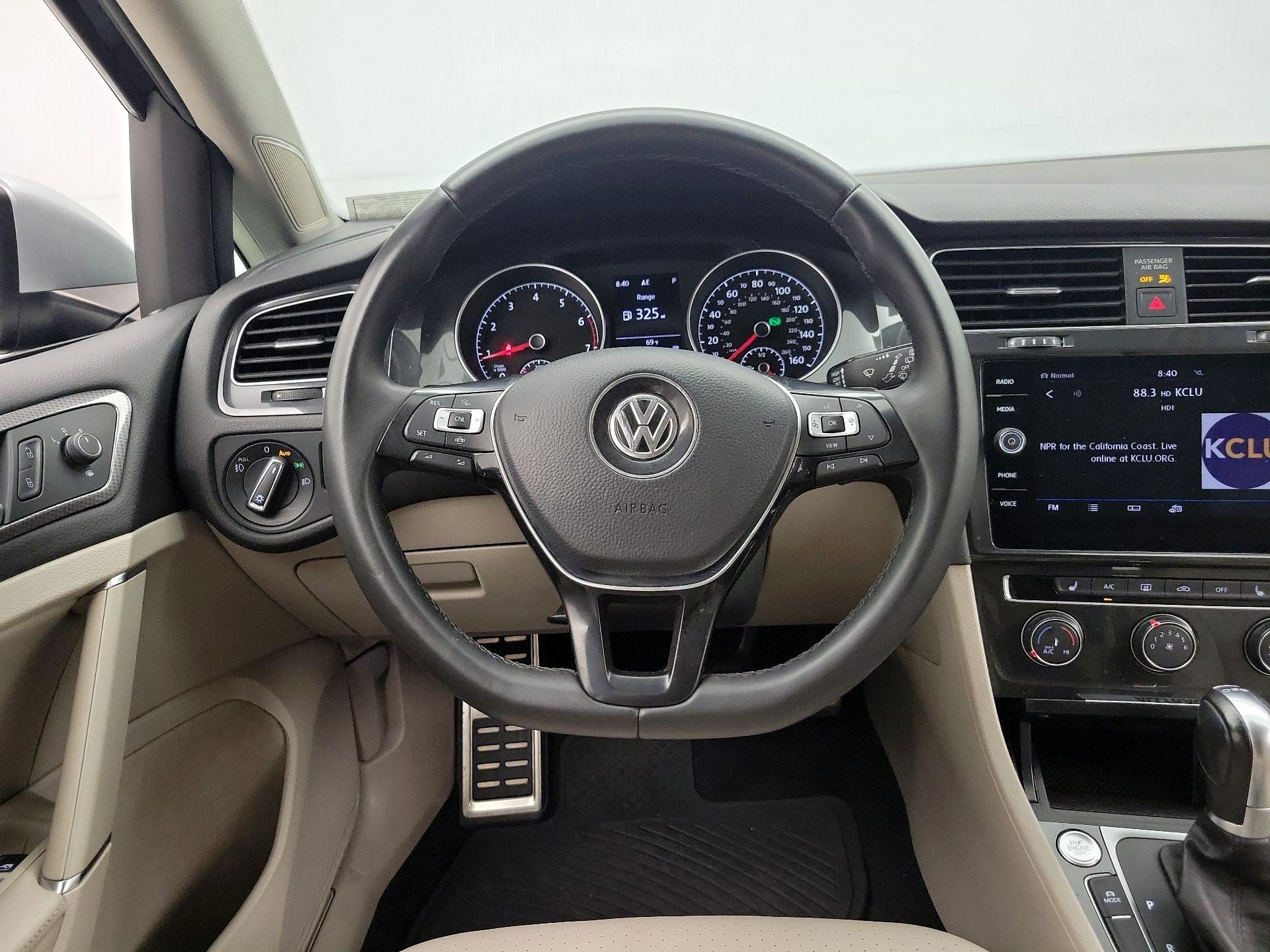 Thumbnail: 2019 Volkswagen Golf - 10