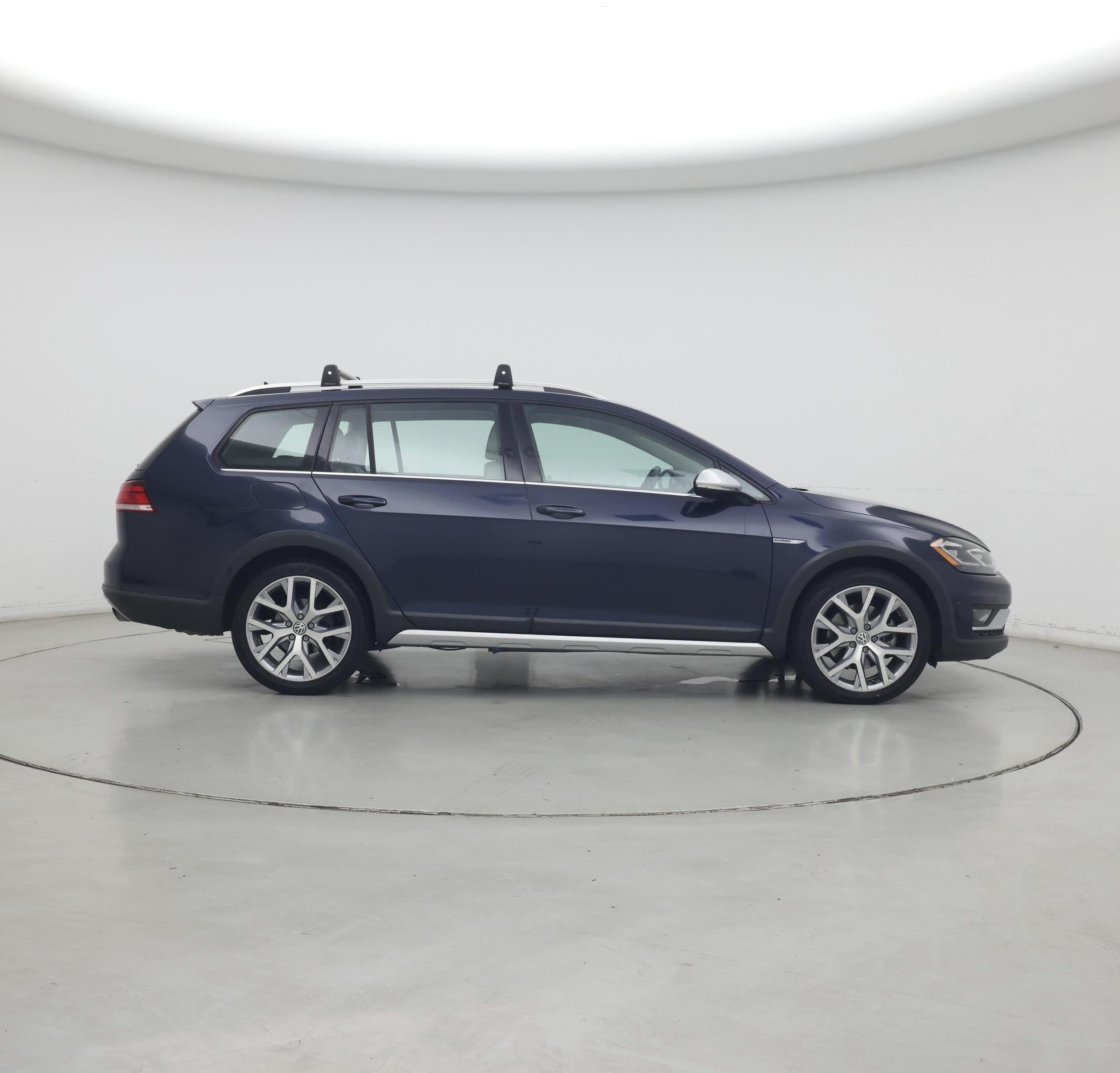 Thumbnail: 2019 Volkswagen Golf - 7