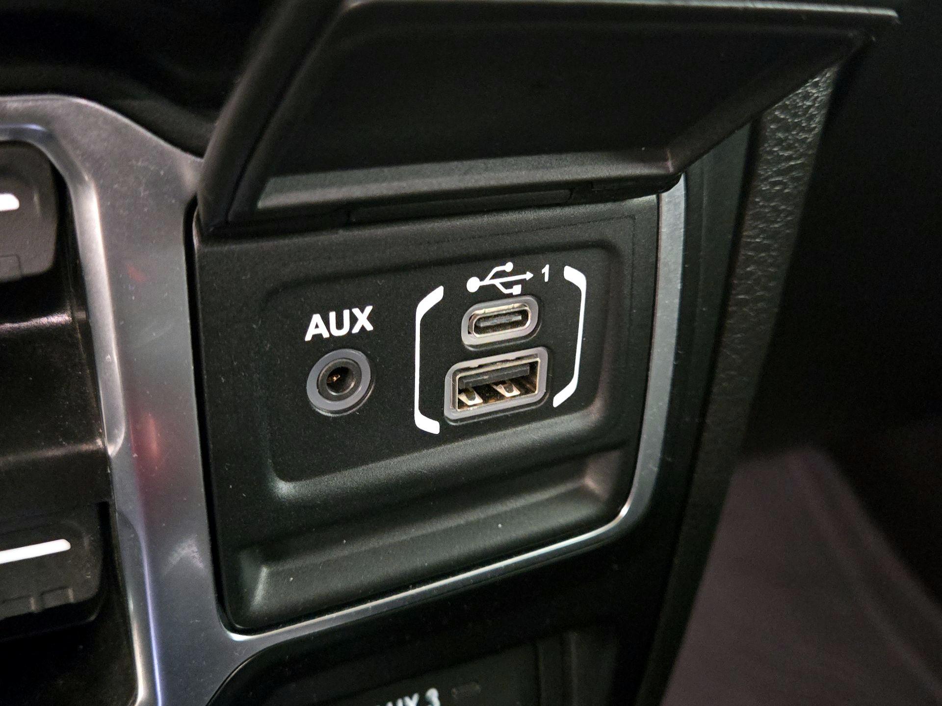 Thumbnail: 2024 Jeep Gladiator - 19