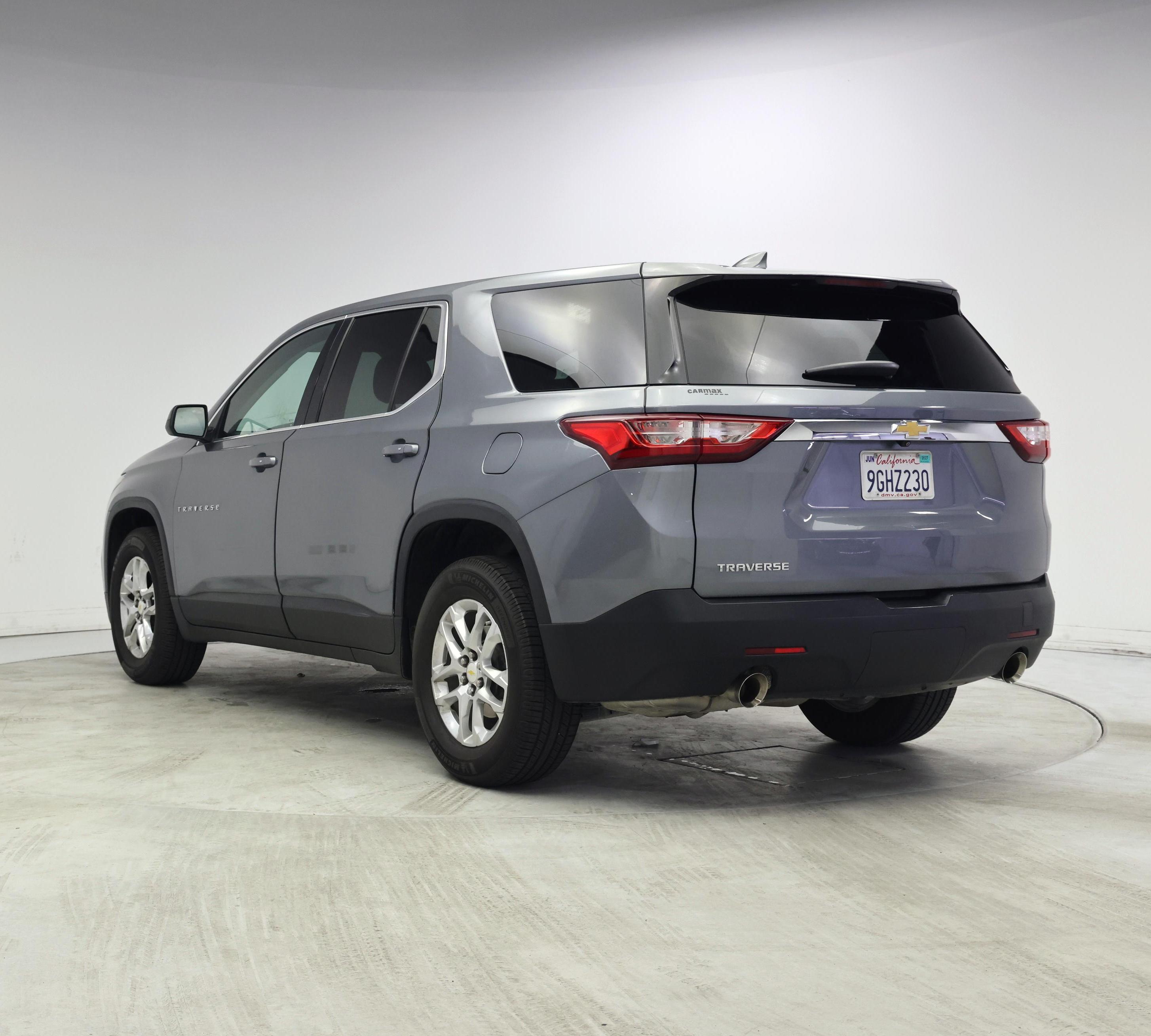 Thumbnail: 2021 Chevrolet Traverse - 2