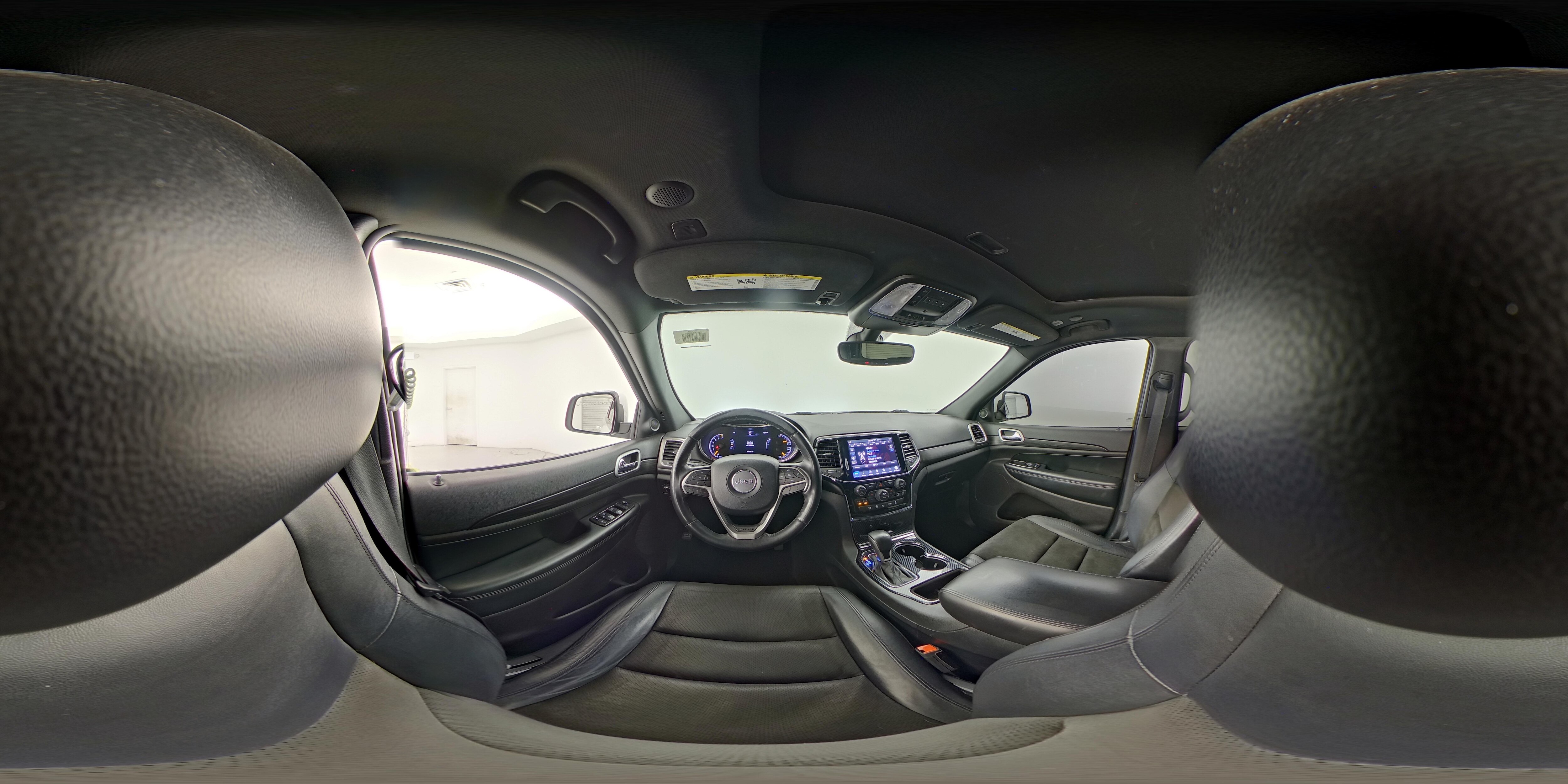 2020 Jeep Grand Cherokee Altitude - Photo 28