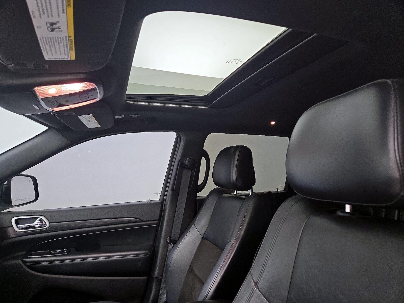 2020 Jeep Grand Cherokee Altitude - Photo 21