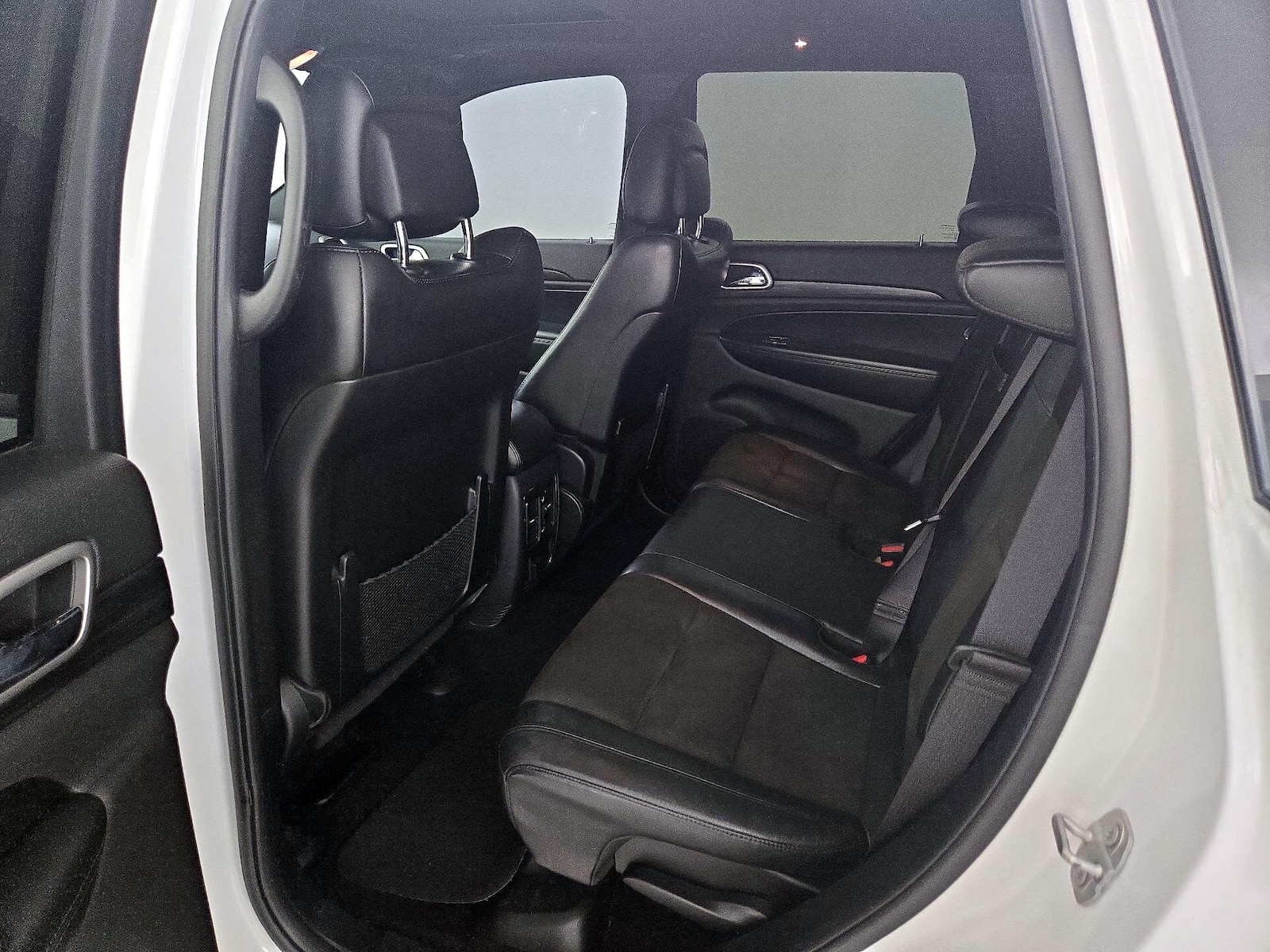2020 Jeep Grand Cherokee Altitude - Photo 22