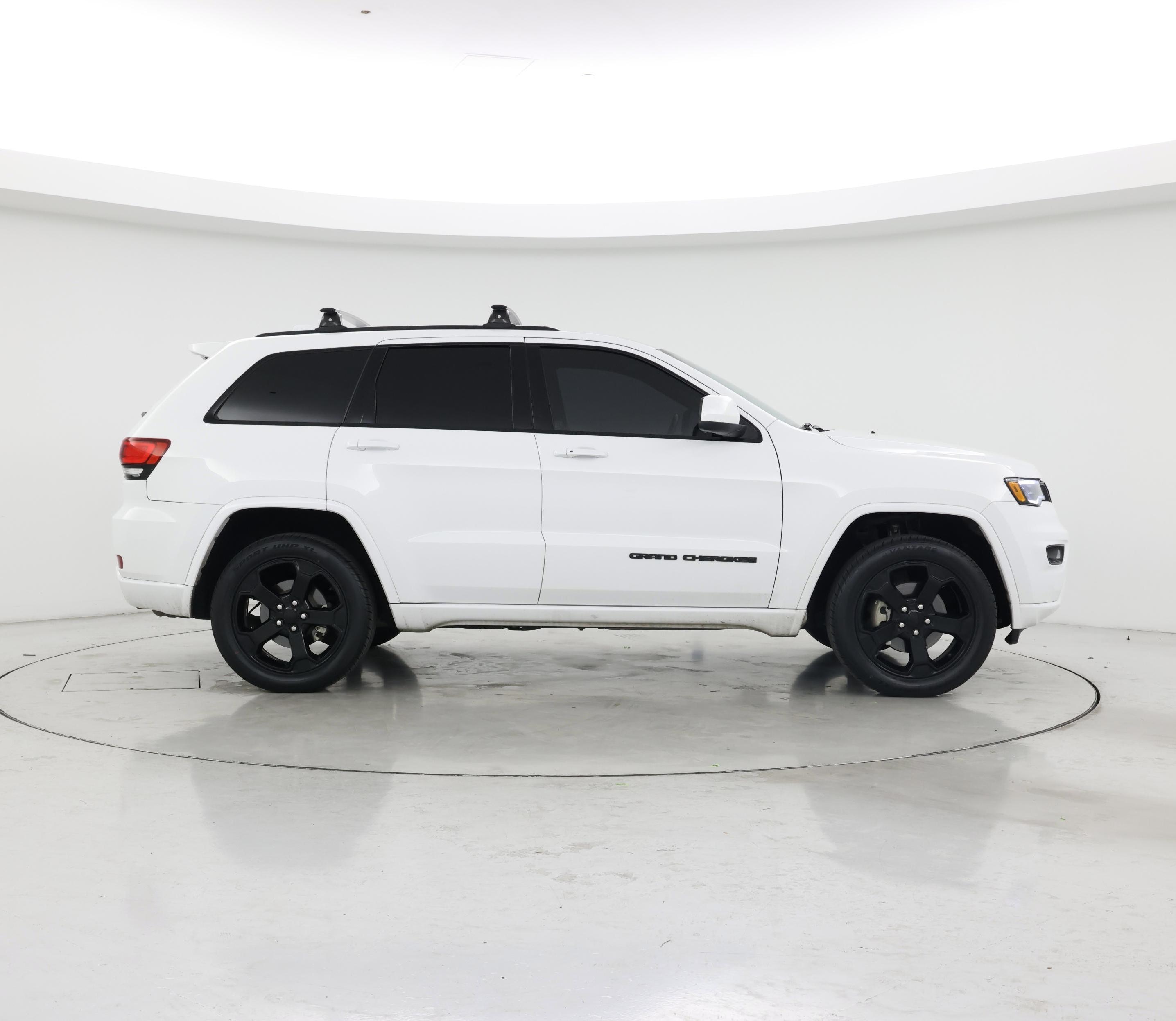 Thumbnail: 2020 Jeep Grand Cherokee - 7