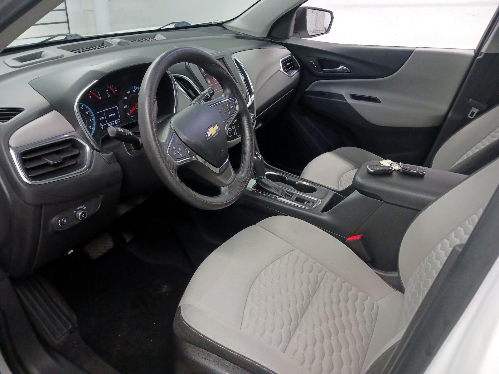 2021 Chevrolet Equinox LS - Photo 12