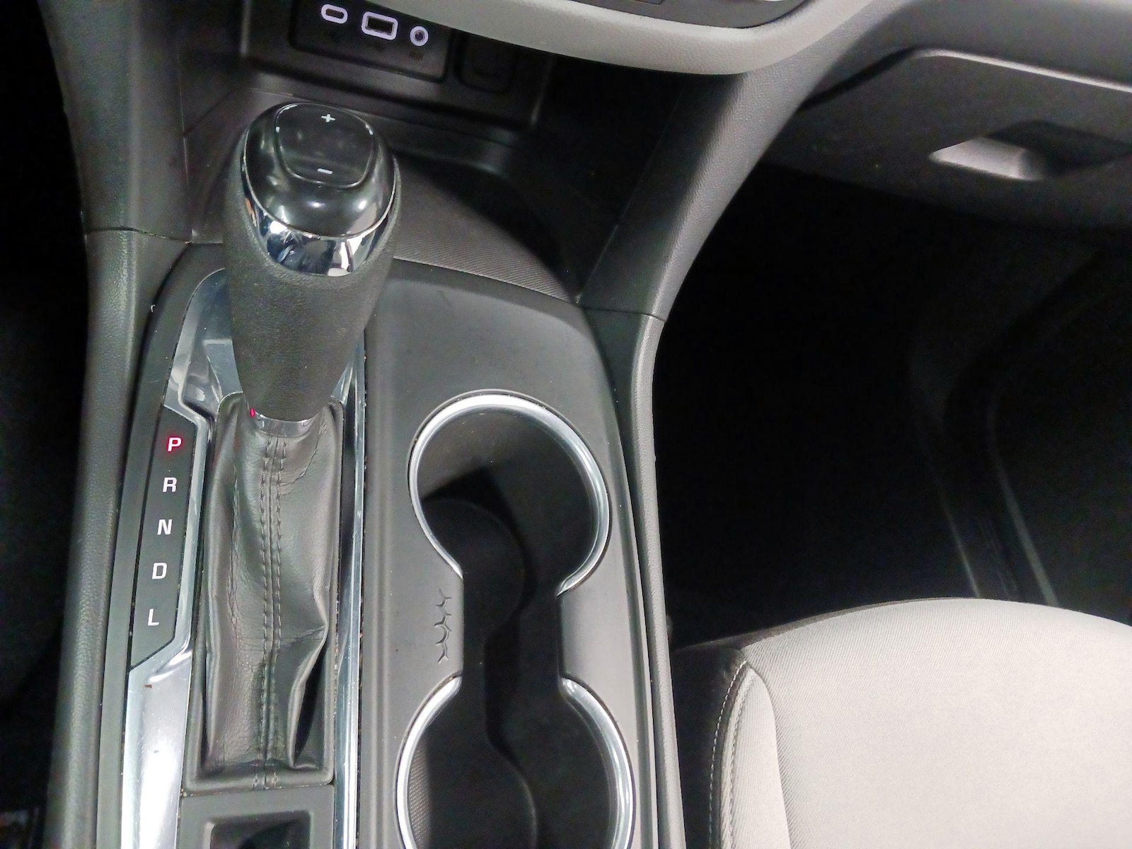 2021 Chevrolet Equinox LS - Photo 17