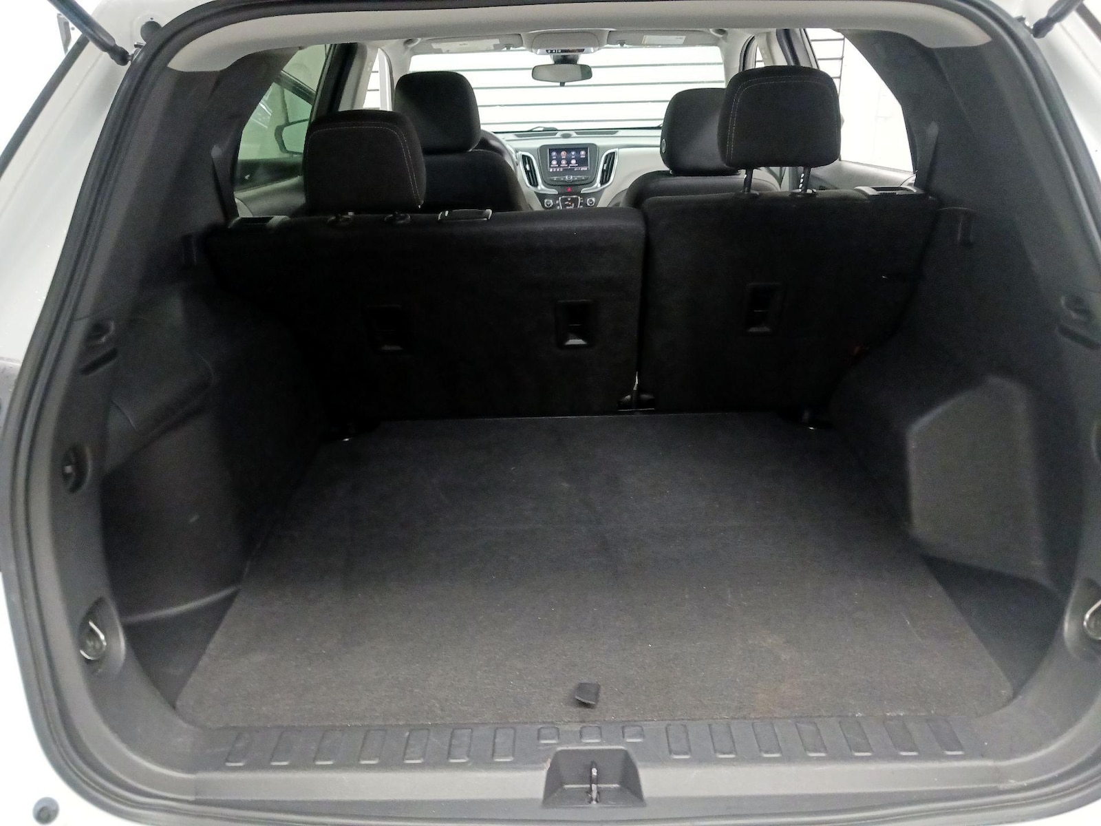2021 Chevrolet Equinox LS - Photo 20