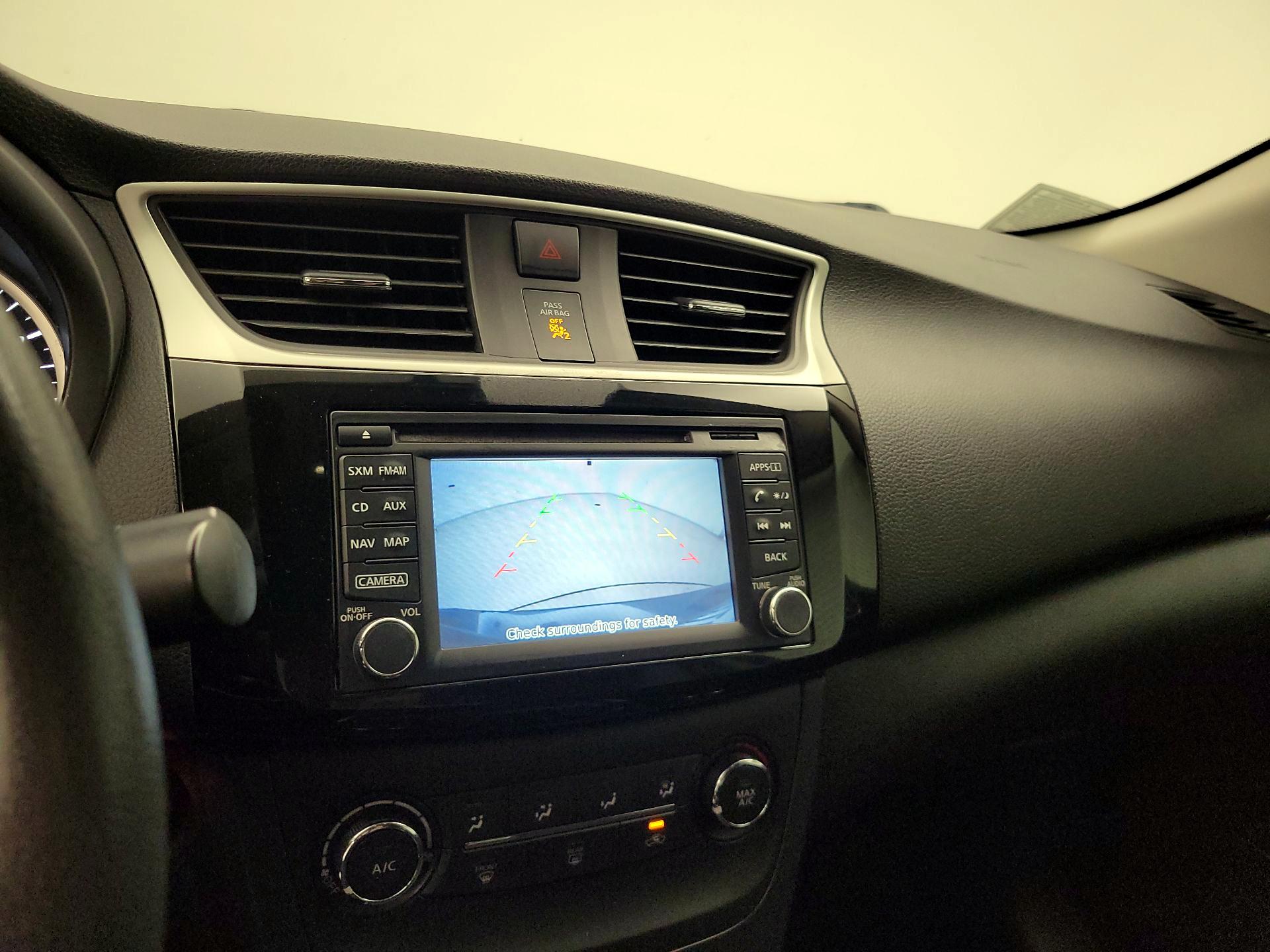 Thumbnail: 2016 Nissan Sentra - 15