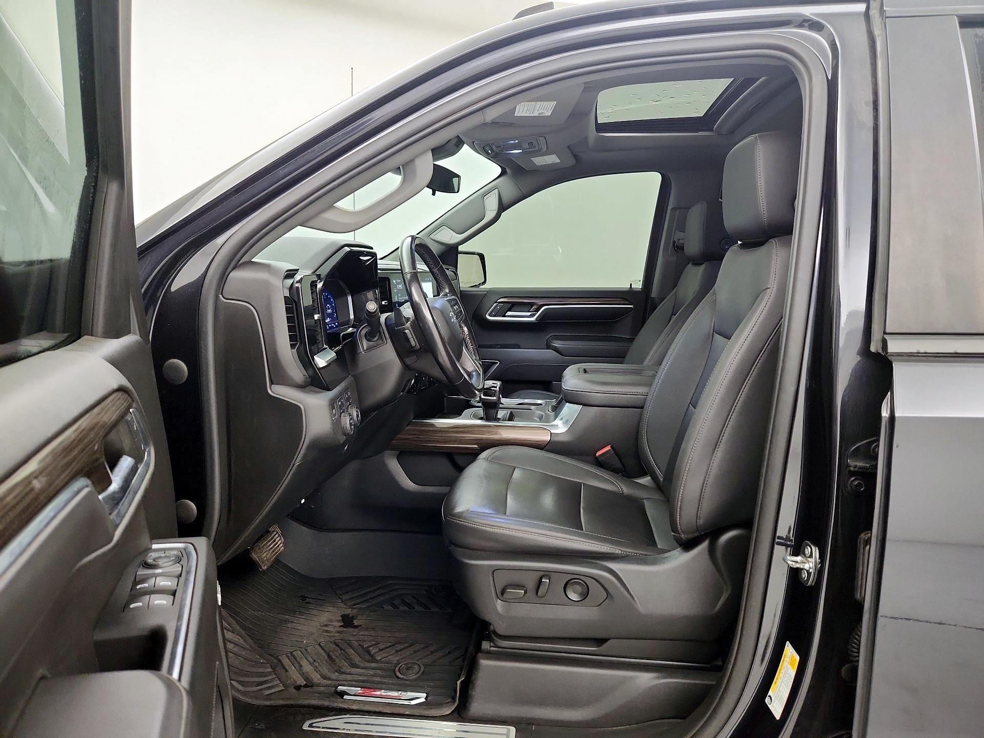Thumbnail: 2022 Chevrolet Silverado 1500 - 11