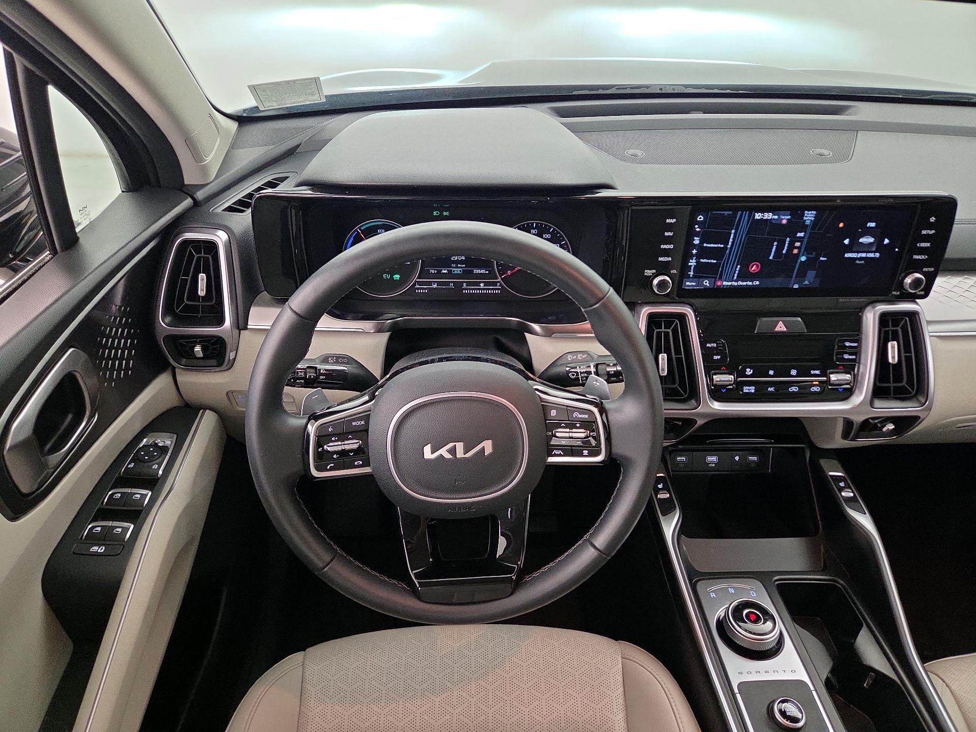 Thumbnail: 2023 Kia Sorento - 10