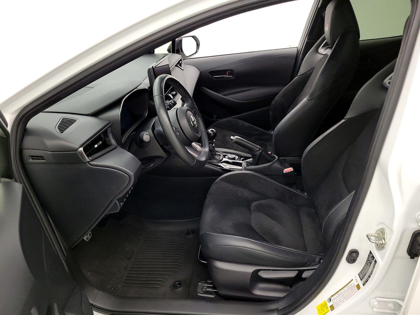 2024 Toyota GR Corolla Premium - Photo 19