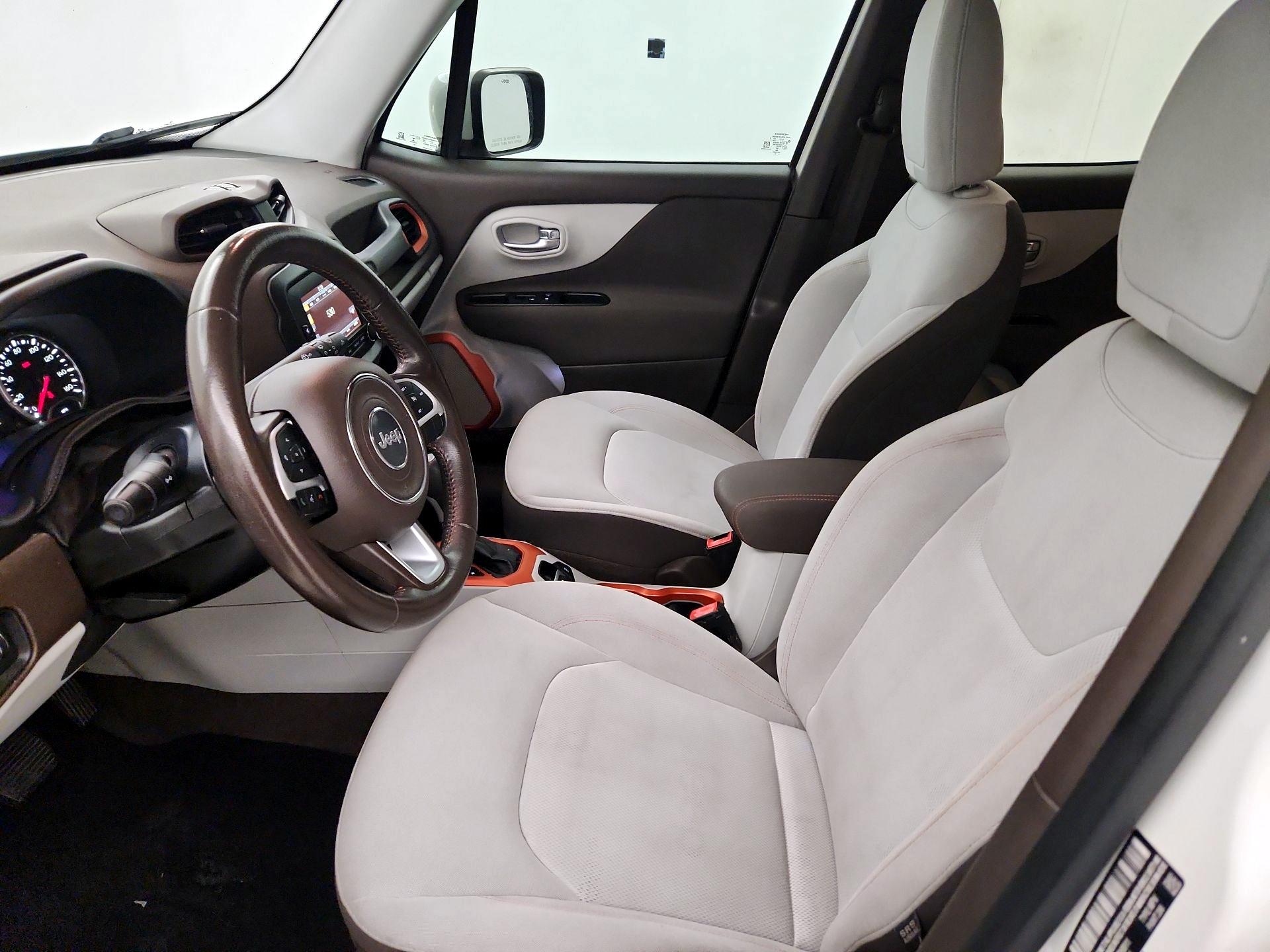 Thumbnail: 2015 Jeep Renegade - 11
