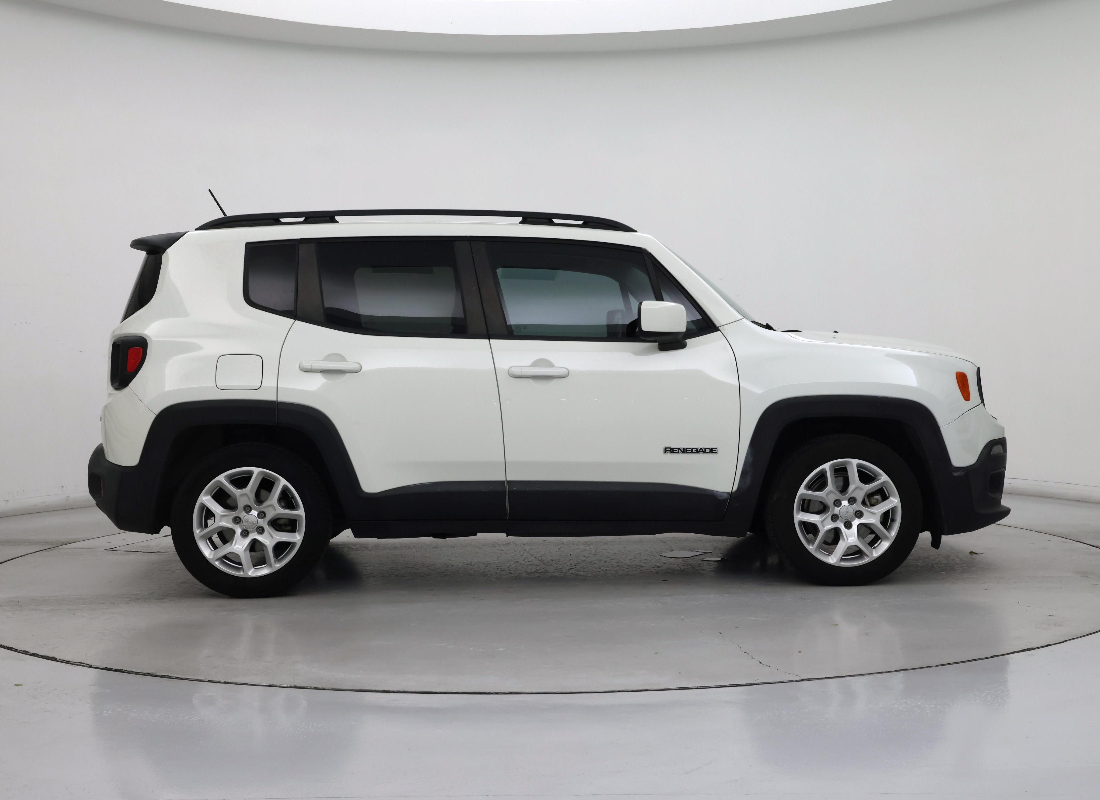 Thumbnail: 2015 Jeep Renegade - 7