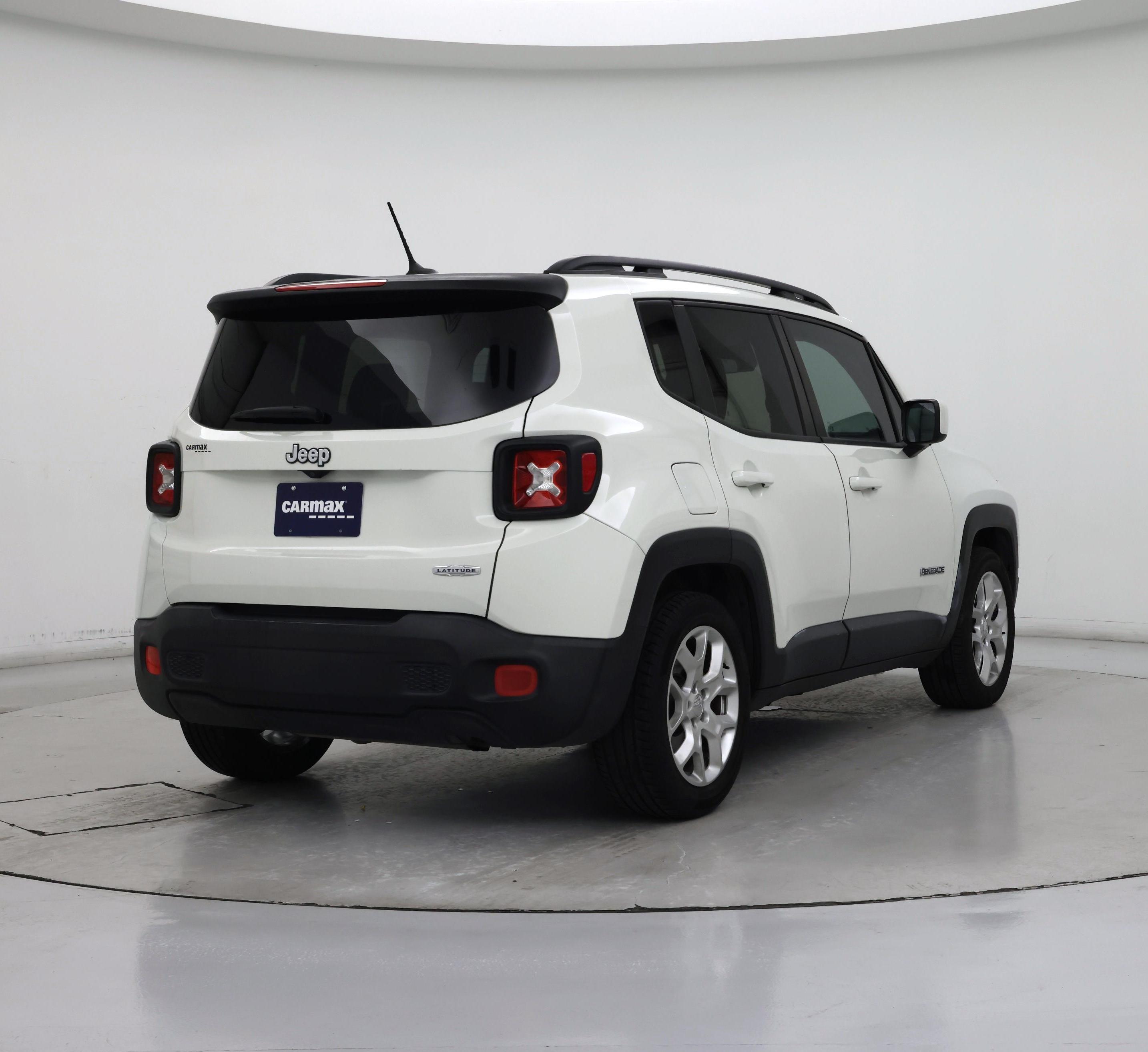 Thumbnail: 2015 Jeep Renegade - 8