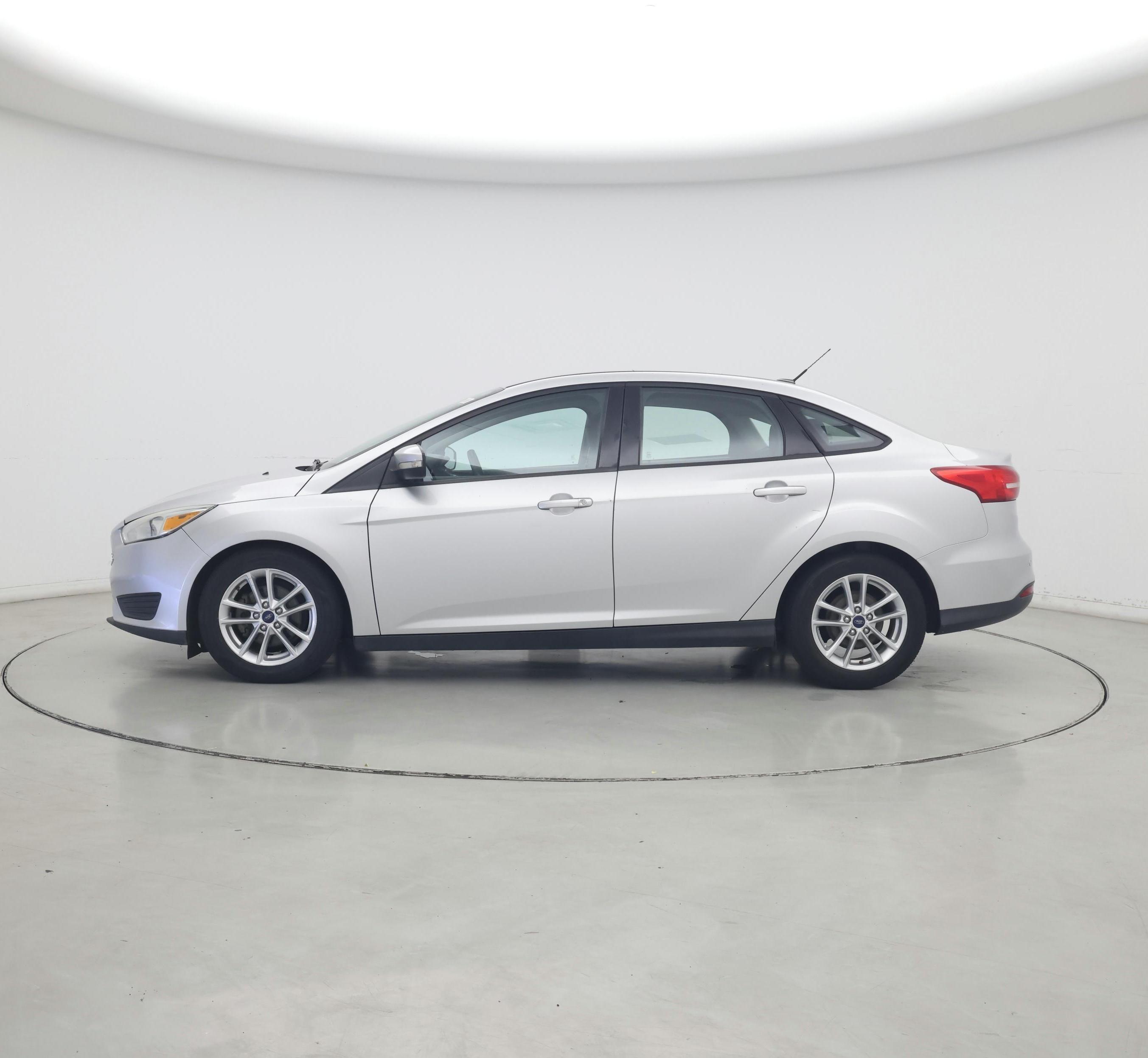 Thumbnail: 2016 Ford Focus - 3