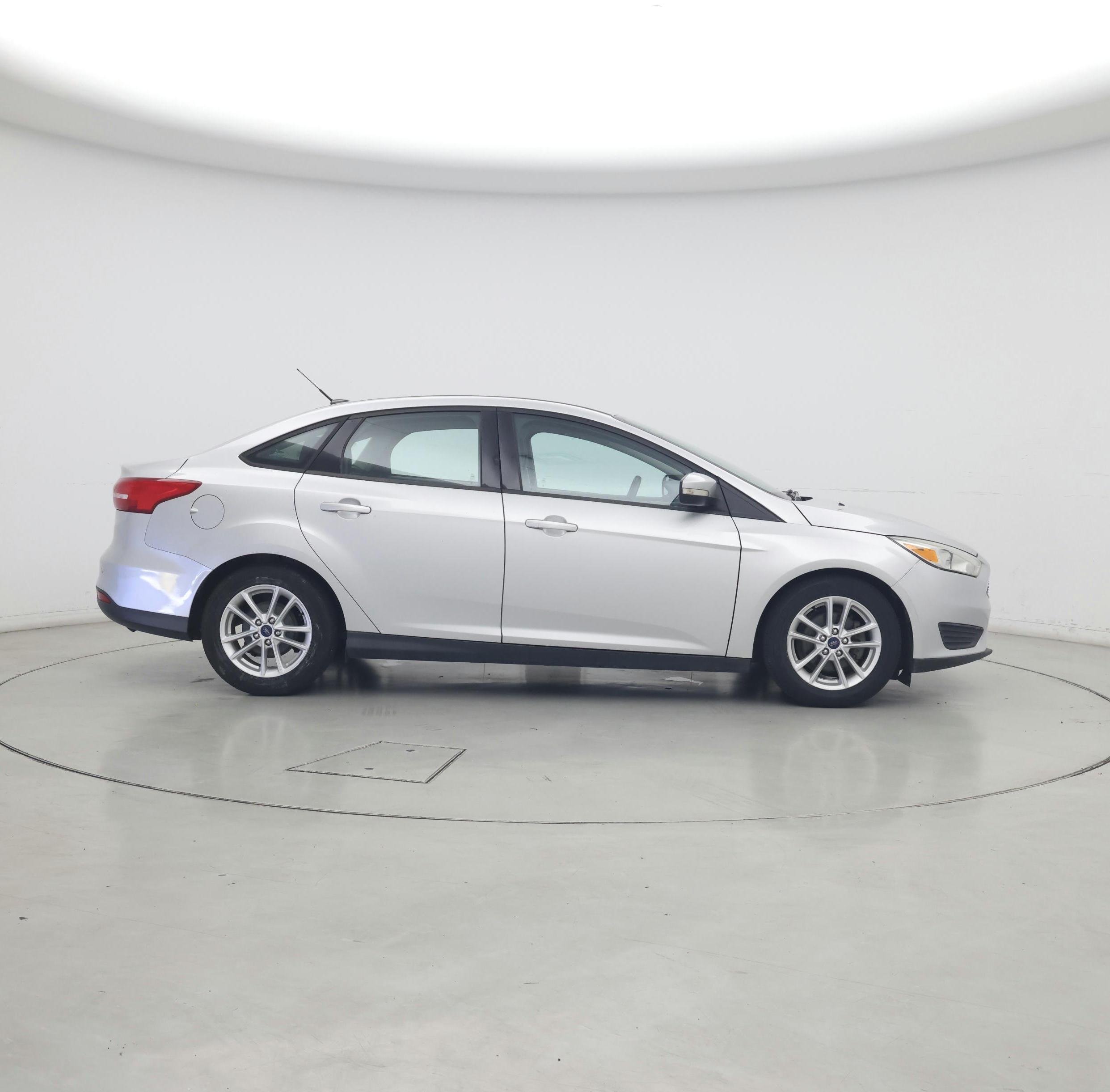 Thumbnail: 2016 Ford Focus - 7