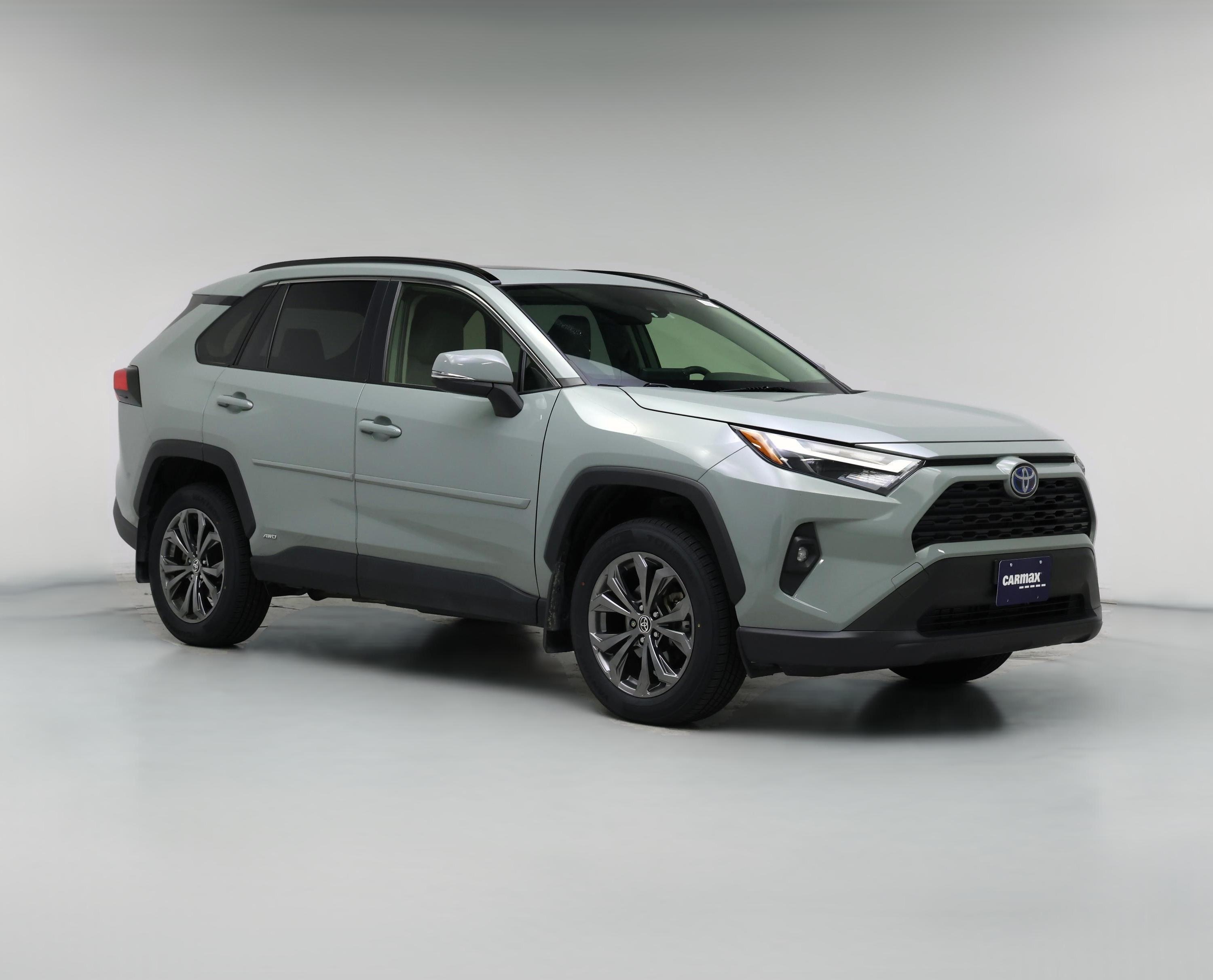 Thumbnail: 2022 Toyota RAV4 - 1