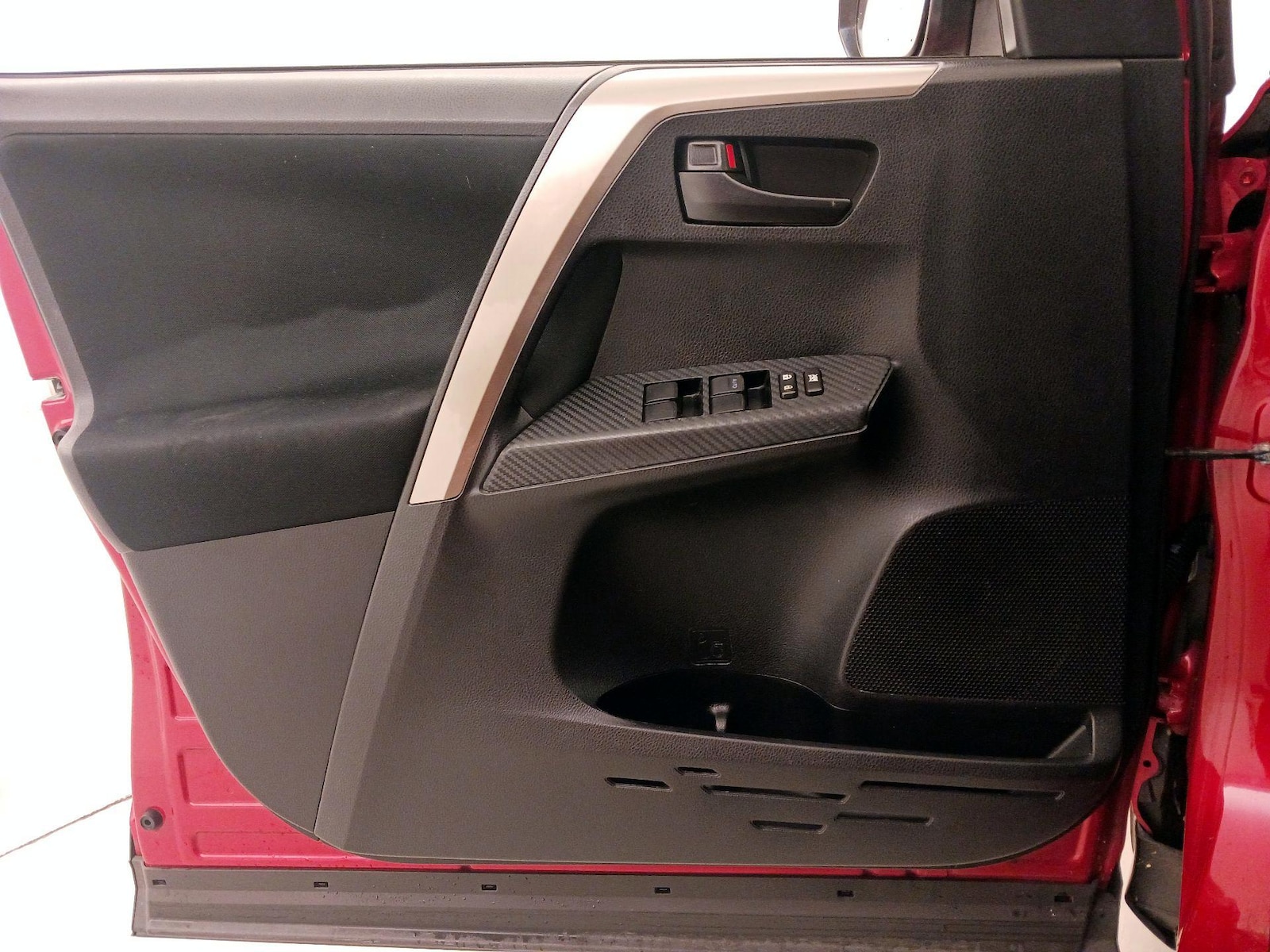 2015 Toyota RAV4 LE - Photo 13