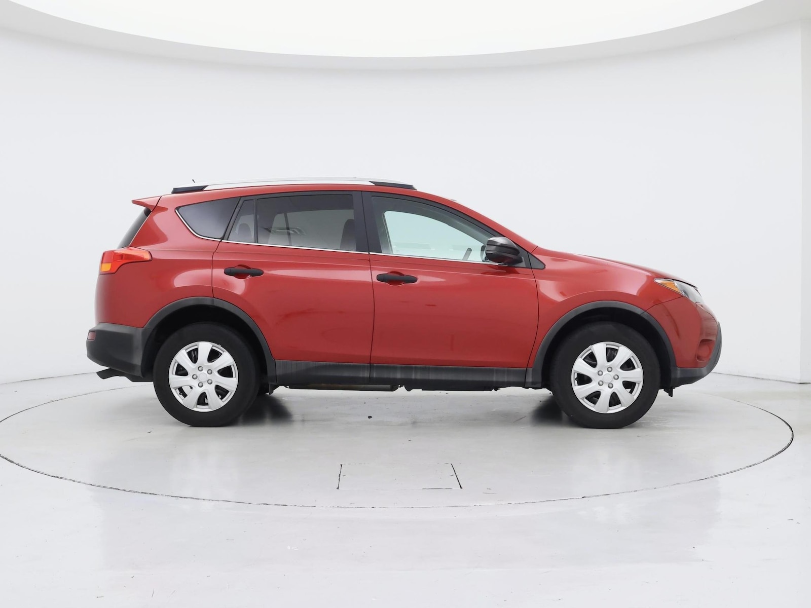 2015 Toyota RAV4 LE - Photo 8