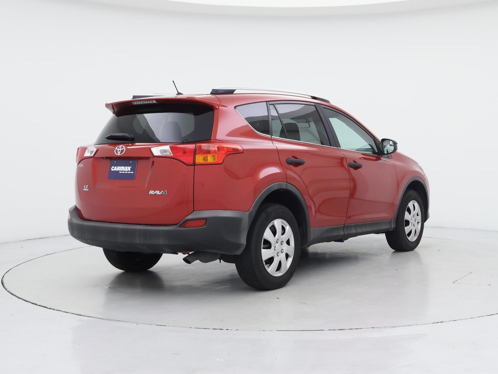 2015 Toyota RAV4 LE - Photo 9