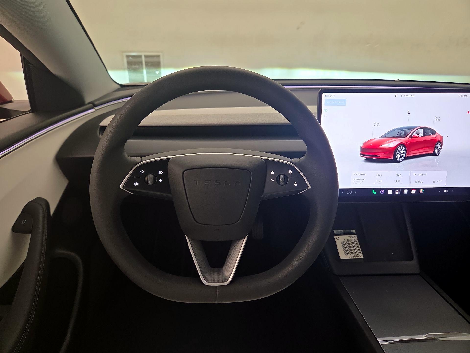 Thumbnail: 2025 Tesla Model 3 - 10