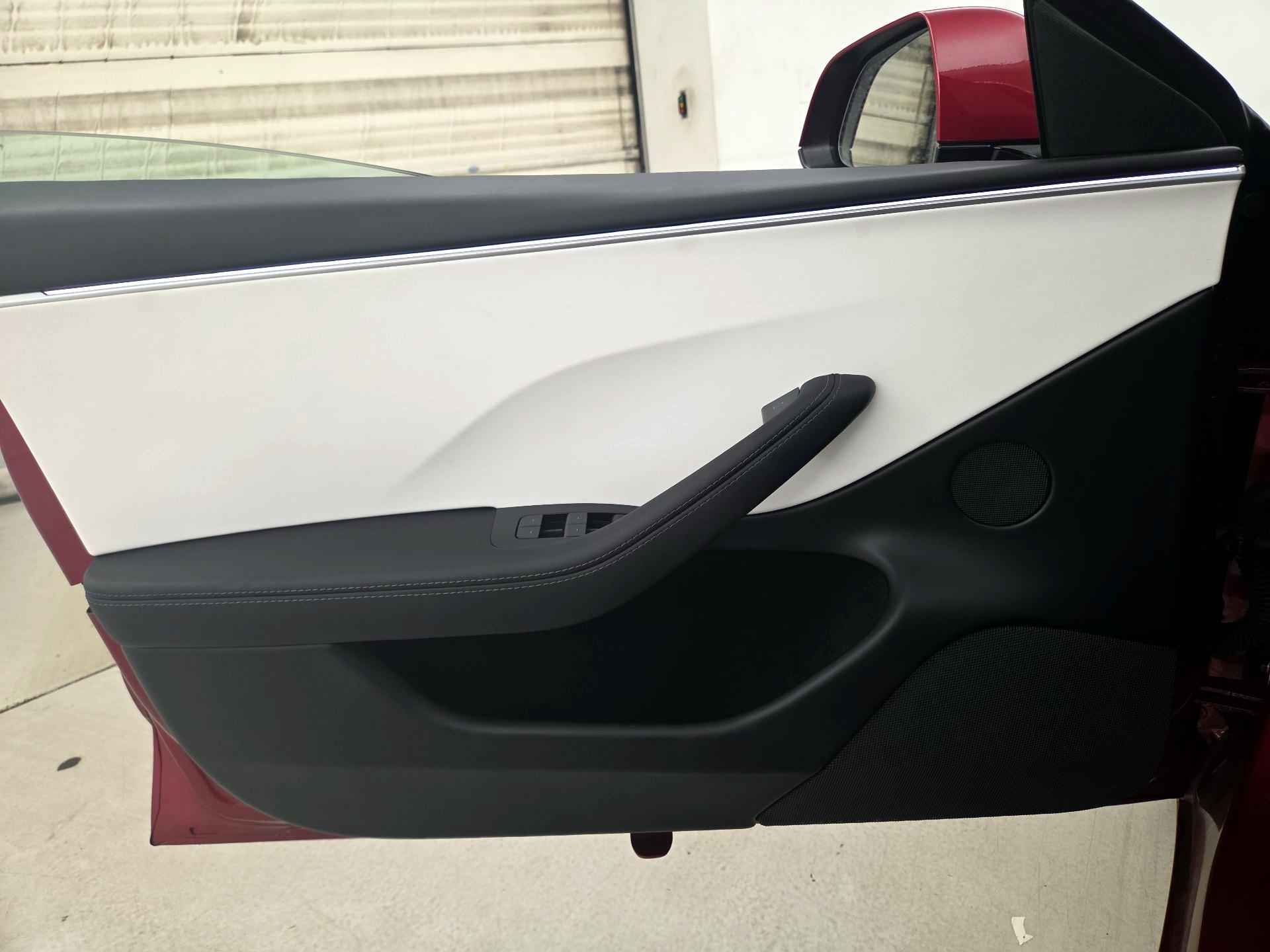 Thumbnail: 2025 Tesla Model 3 - 12