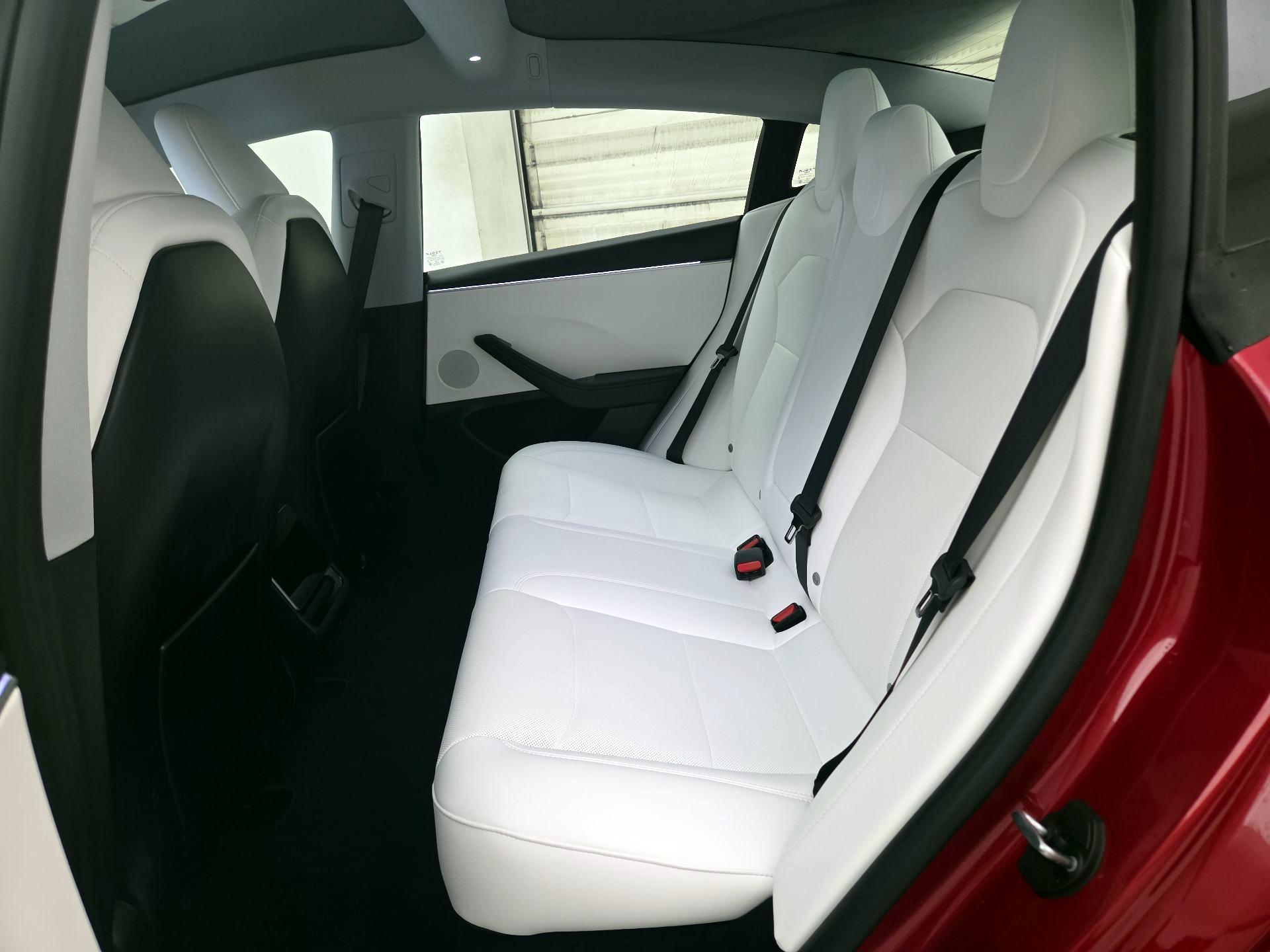 Thumbnail: 2025 Tesla Model 3 - 19