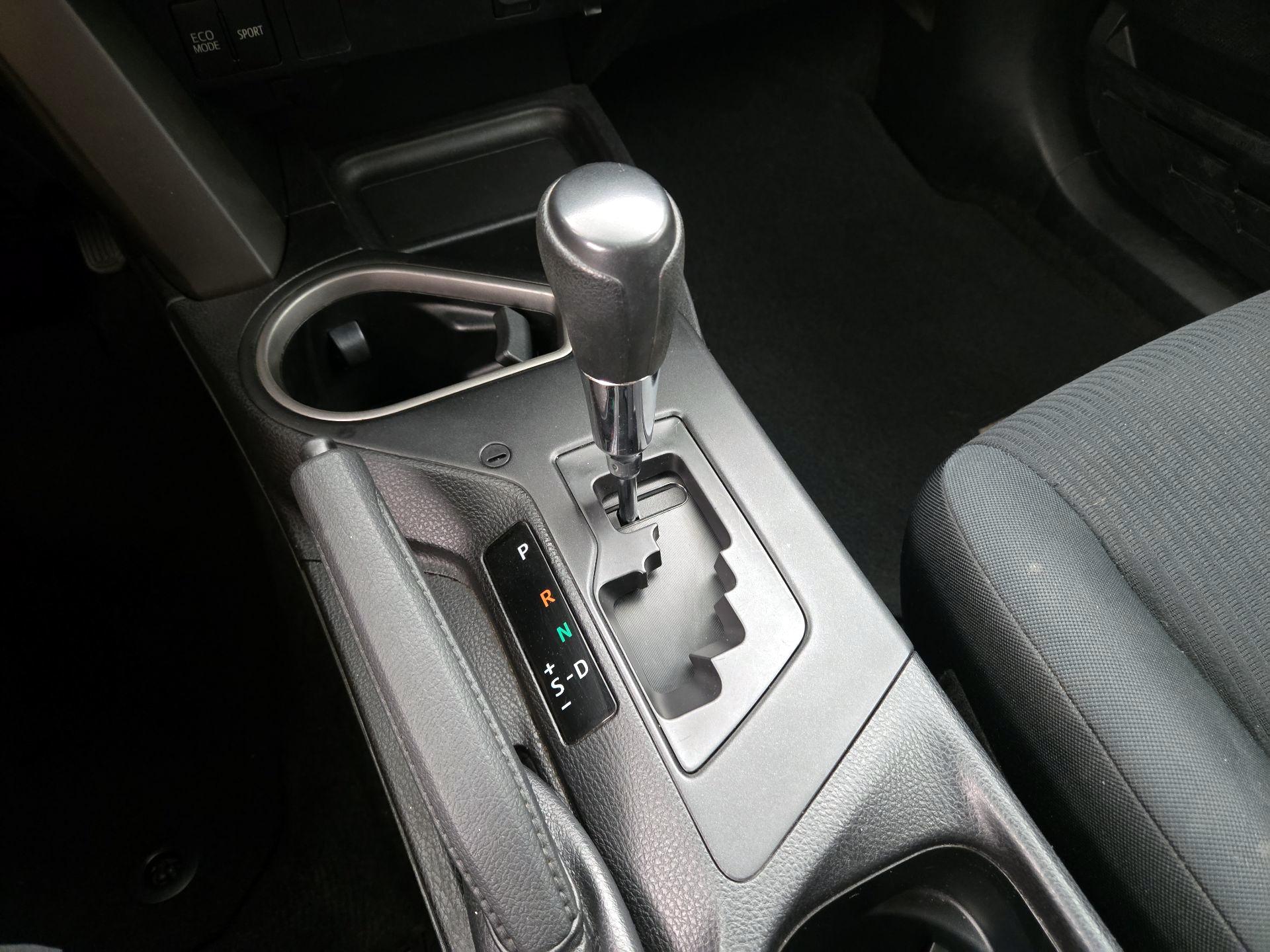 Thumbnail: 2016 Toyota RAV4 - 17