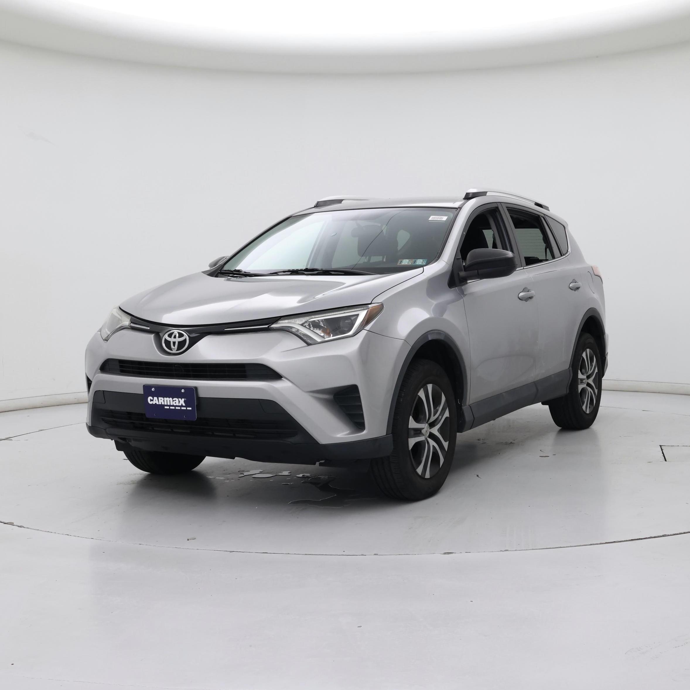 Thumbnail: 2016 Toyota RAV4 - 4