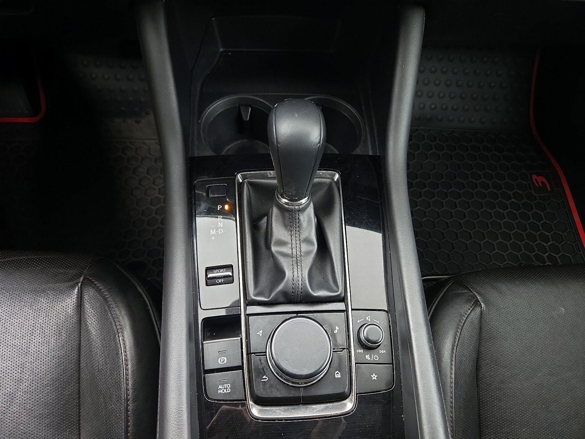 Thumbnail: 2021 Mazda Mazda3 - 16