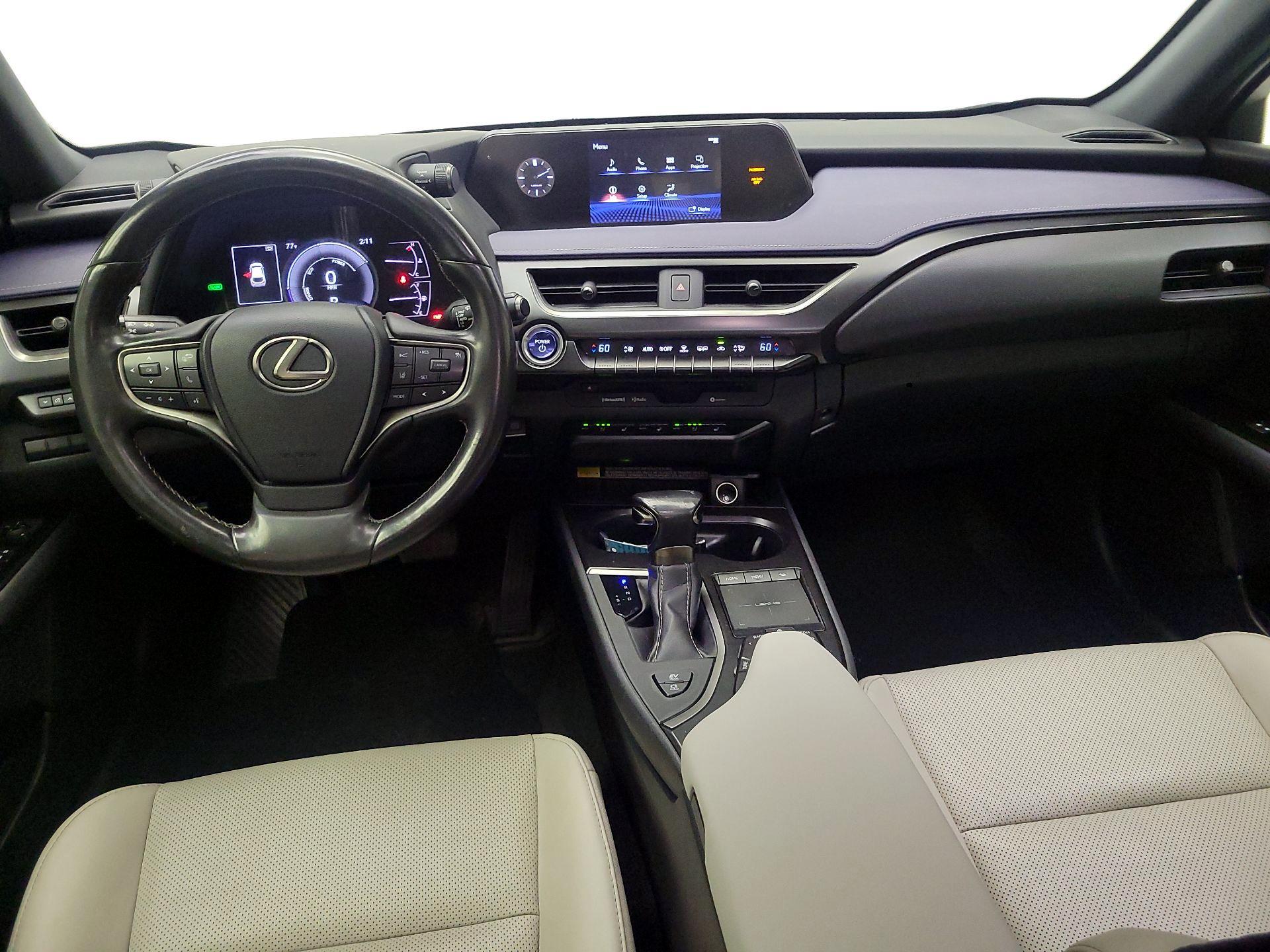 Thumbnail: 2021 Lexus UX - 9