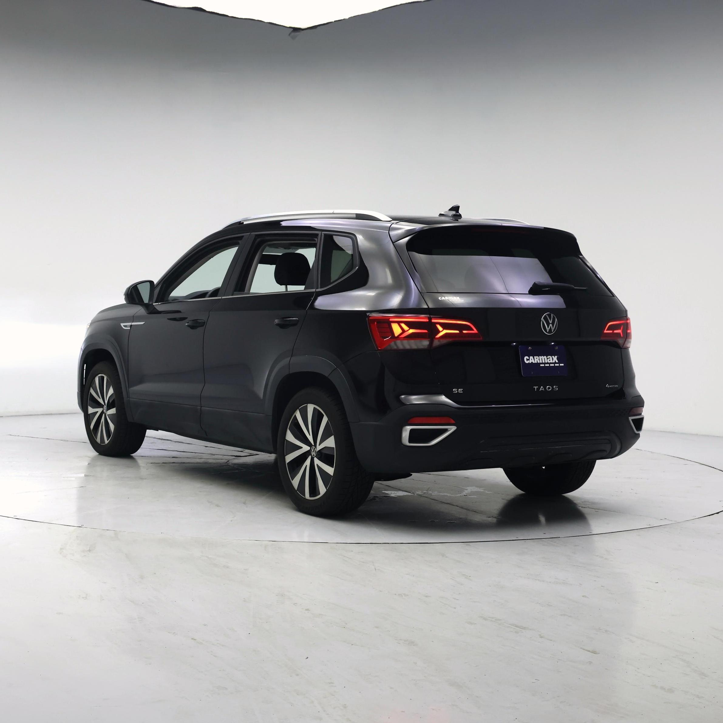 Thumbnail: 2022 Volkswagen Taos - 2