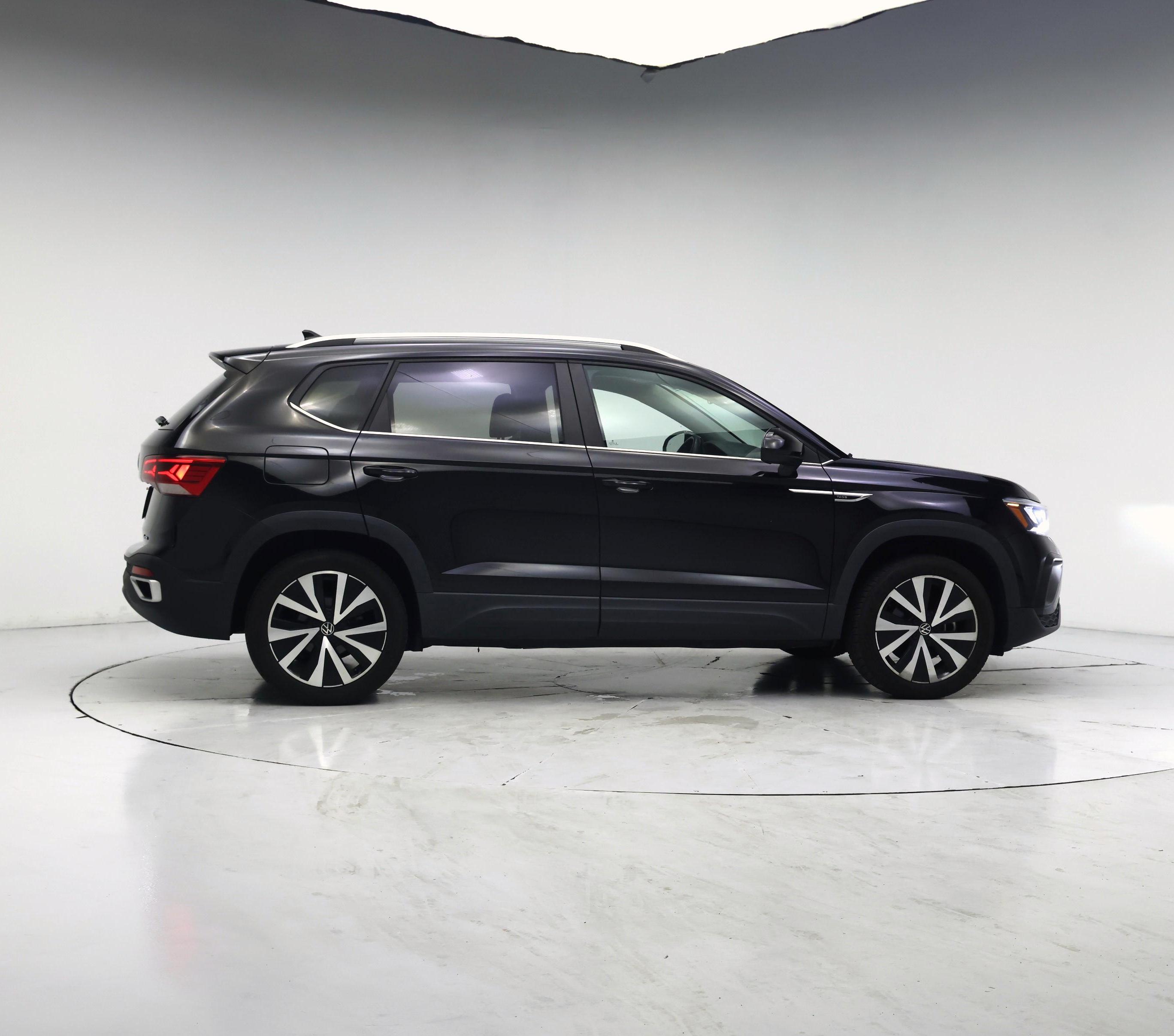 Thumbnail: 2022 Volkswagen Taos - 7