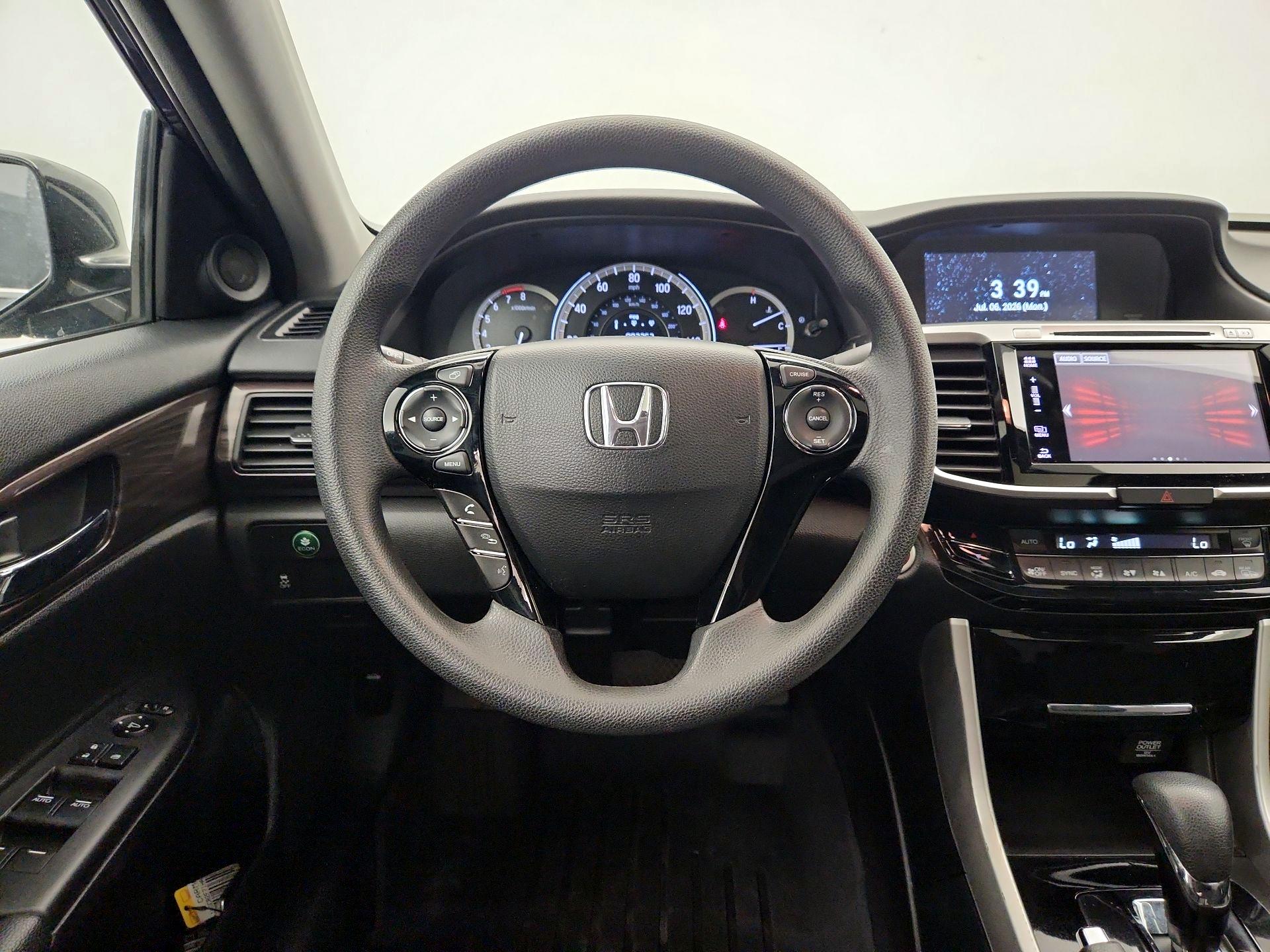 Thumbnail: 2017 Honda Accord - 10