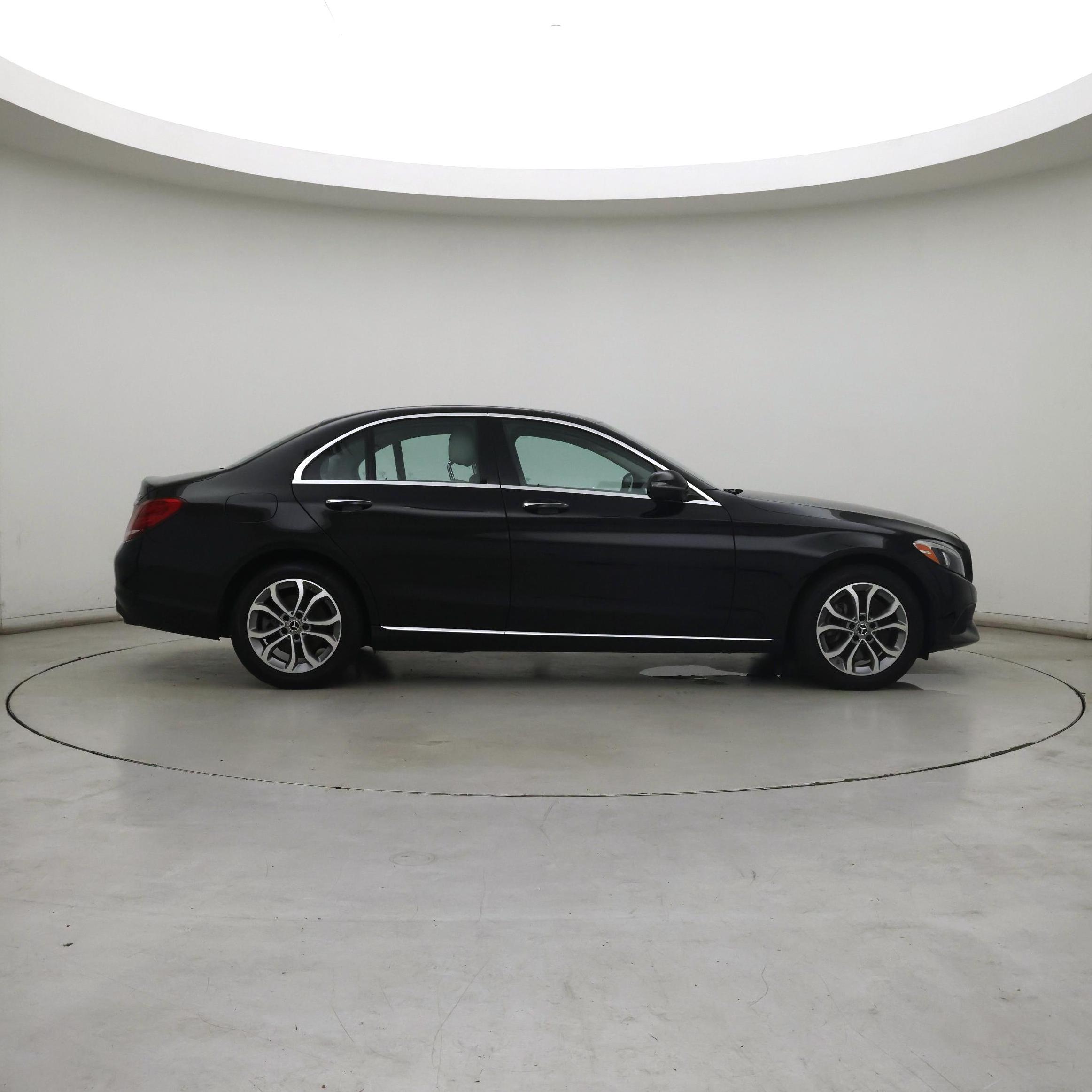 Thumbnail: 2017 Mercedes-Benz C-Class - 7