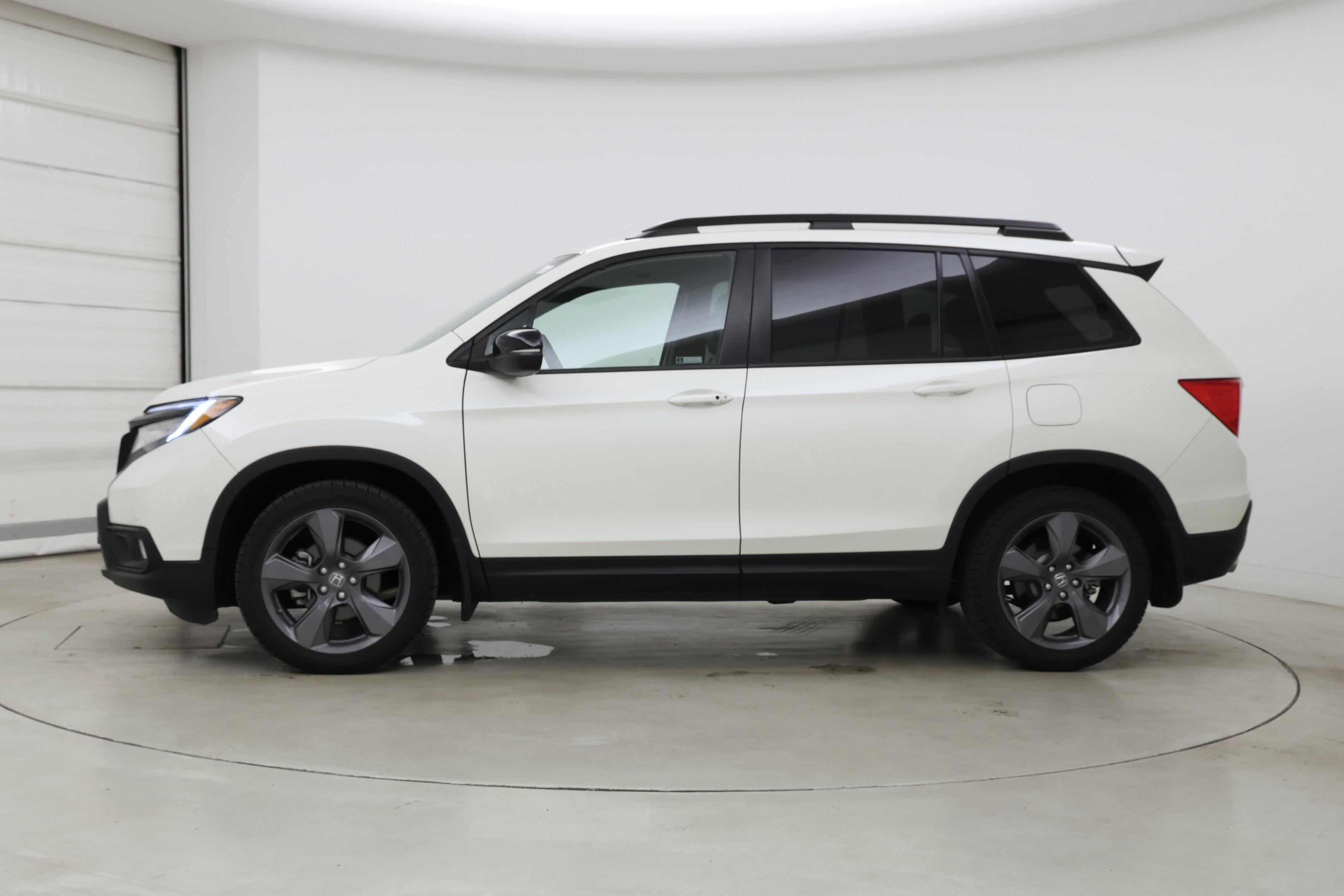 Thumbnail: 2019 Honda Passport - 3